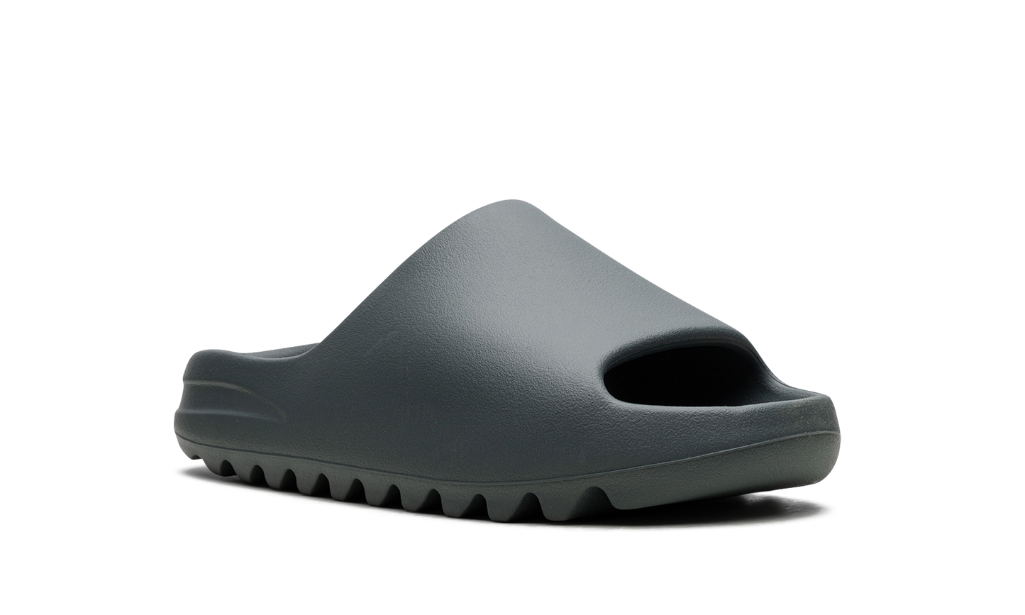 Yeezy Slide 7FS