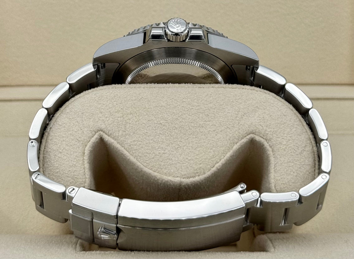 NEW 2020 Rolex Submariner "Hulk" 40mm 116610LV Green Dial - MyWatchLLC