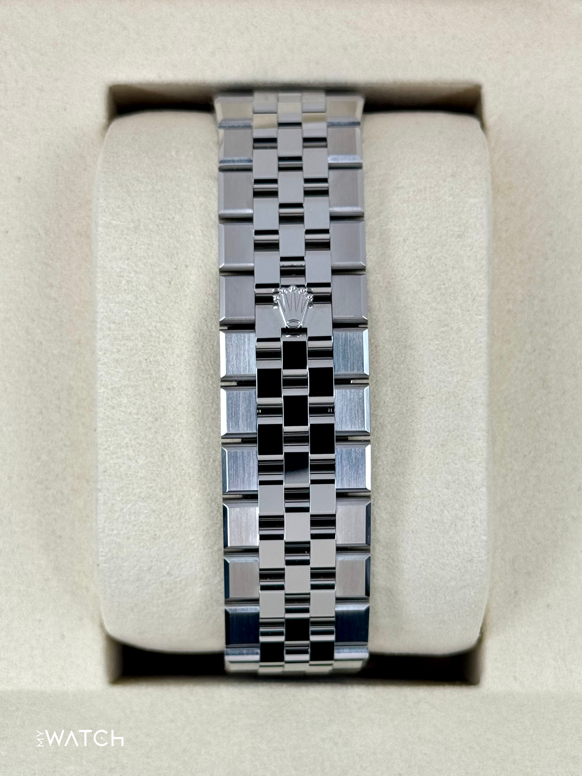 NEW 2025 Rolex Land-Dweller 40mm 127334 Stainless Steel Jubilee White Dial - MyWatchLLC