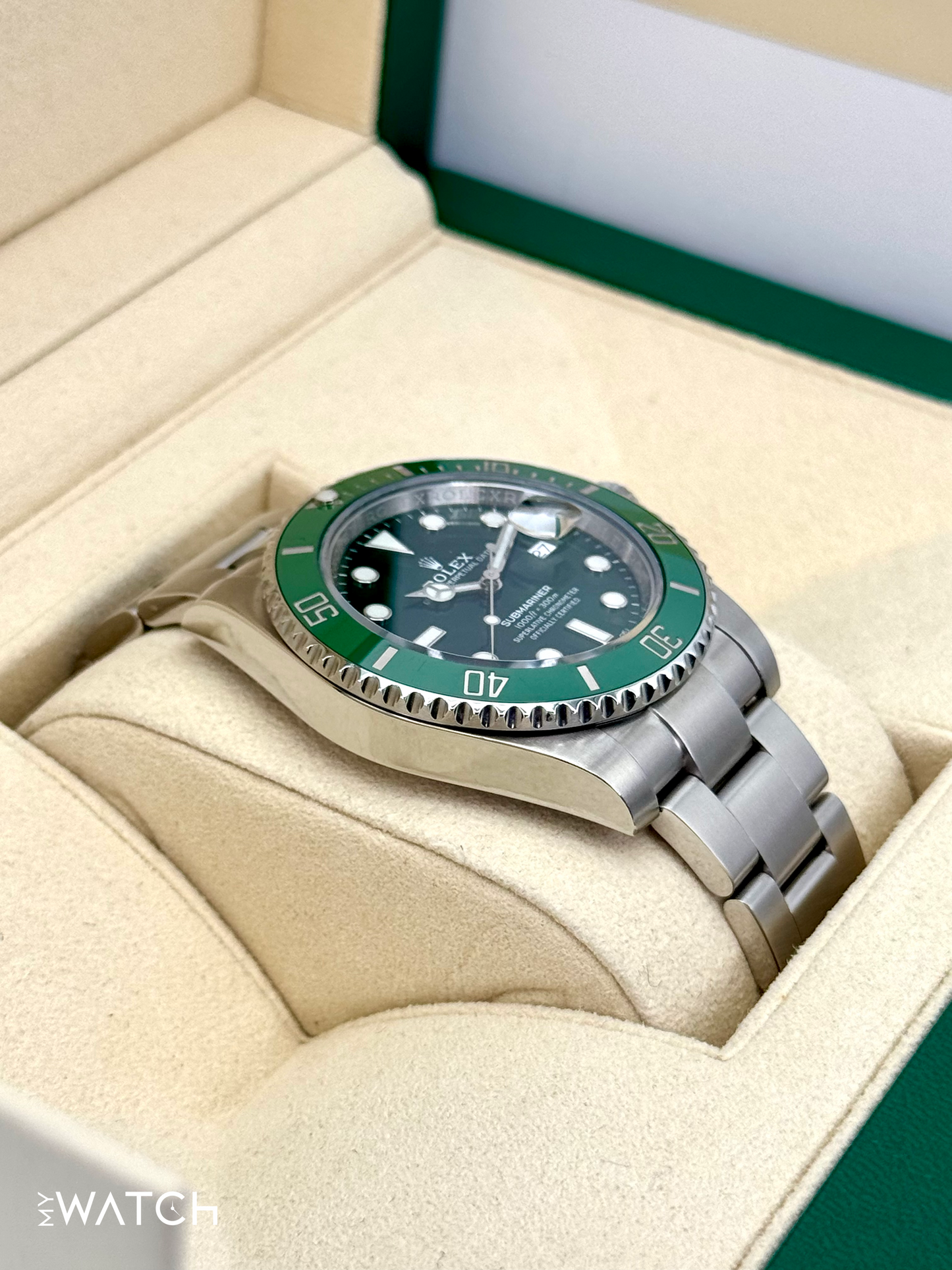 2020 Rolex Submariner “Hulkâ€?40mm 116610LV Green Dial - MyWatchLLC