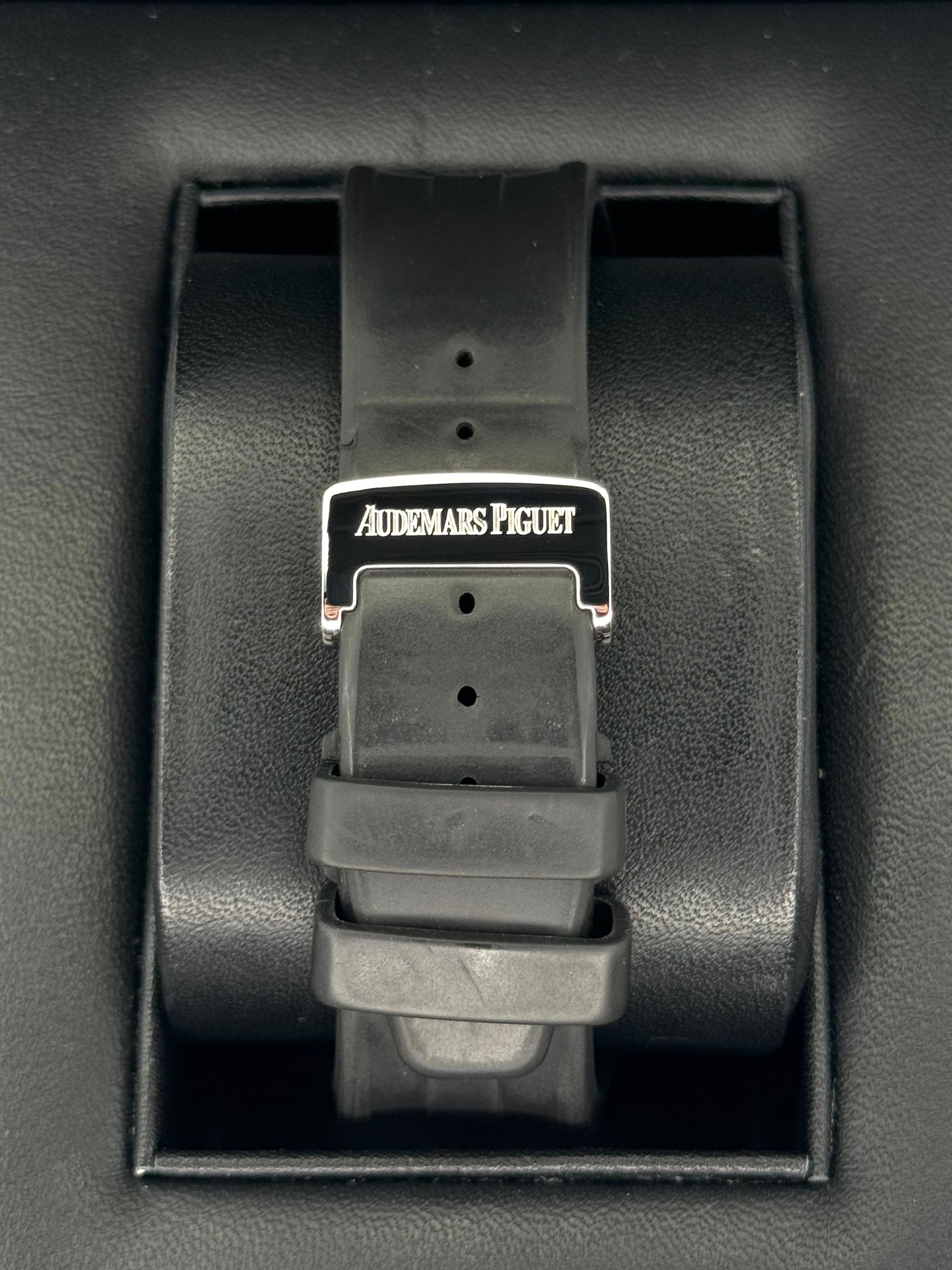 Audemars Piguet  Royal Oak  42mm 25940SK Offshore - MyWatchLLC