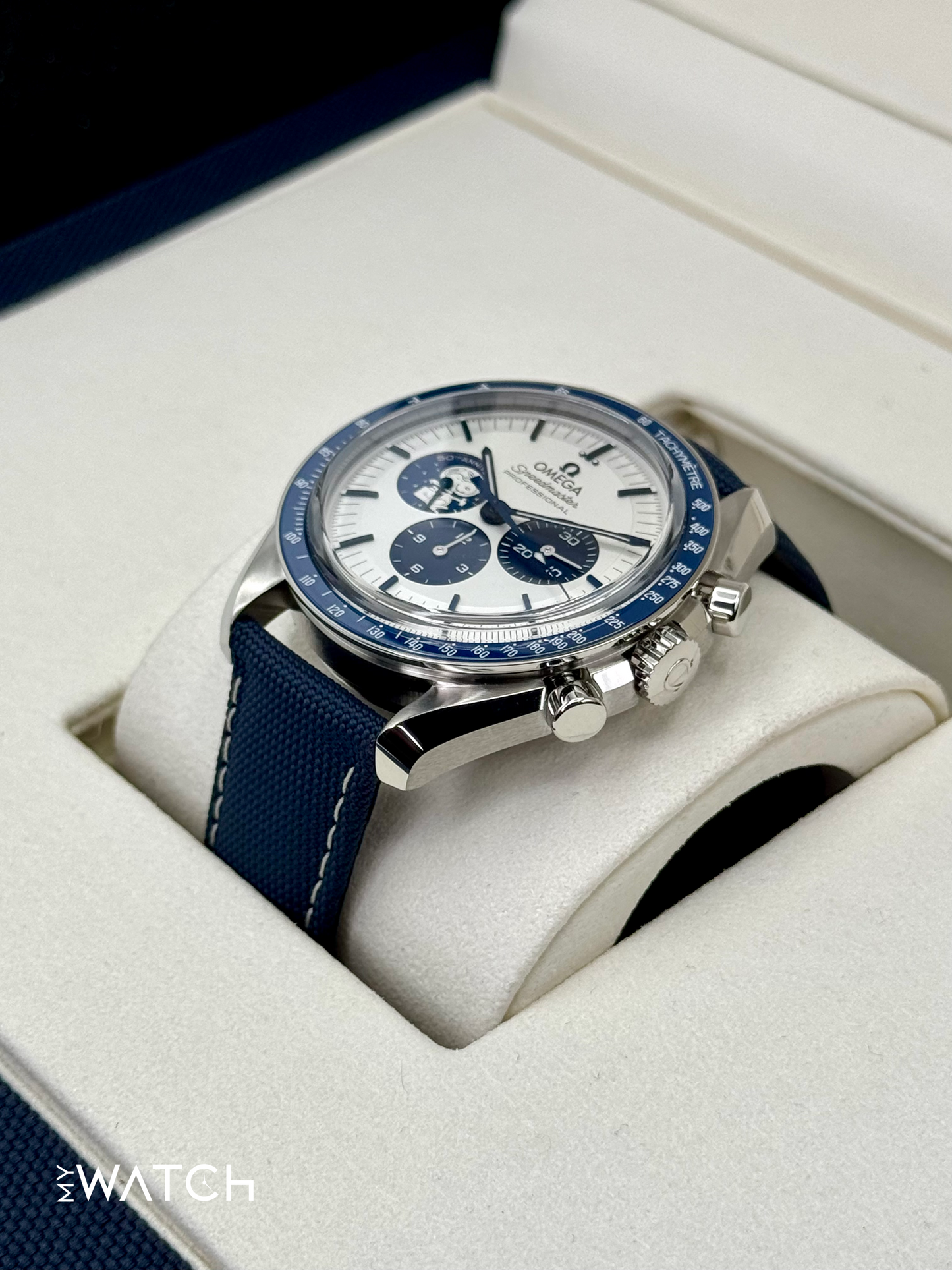 NEW 2025 Omega Speedmaster Silver Snoopy Award 310.32.42.50.02.001 - MyWatchLLC