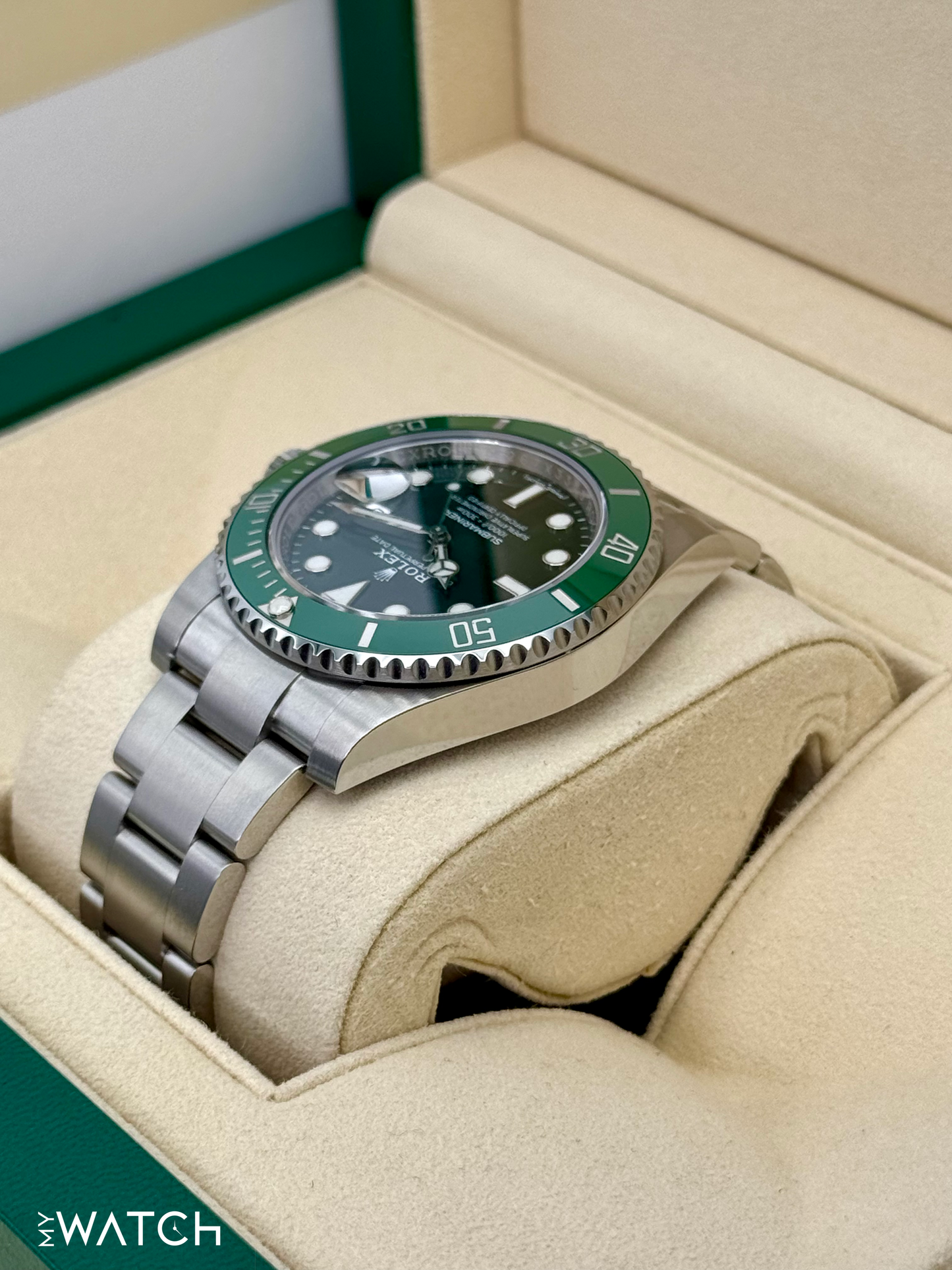 NEW OLD STOCK 2020 Rolex Submariner “Hulkâ€?40mm 116610LV Green Dial - MyWatchLLC