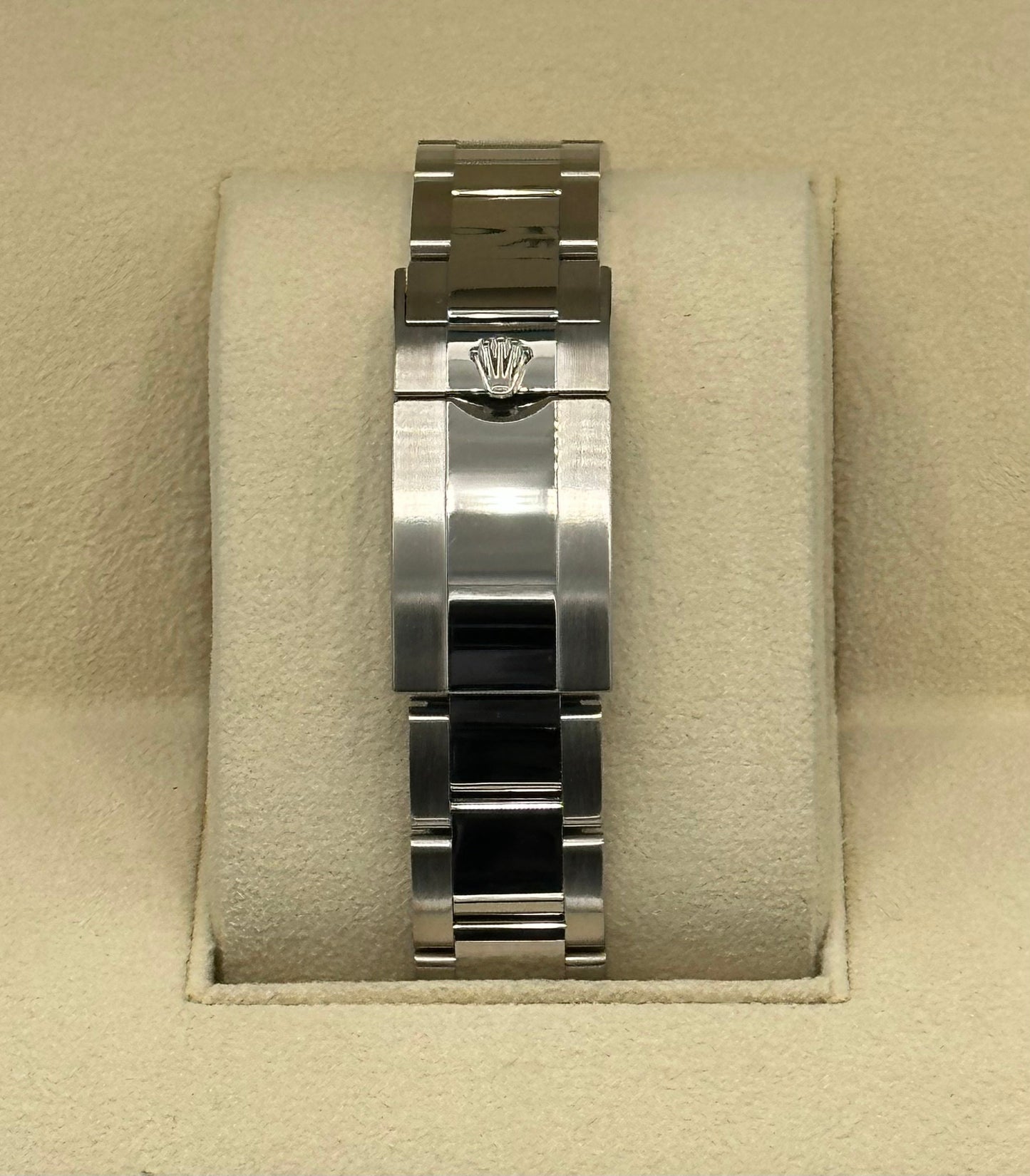 2022 Rolex Daytona 40mm 116509 White Gold Silver Dial Oyster - MyWatchLLC