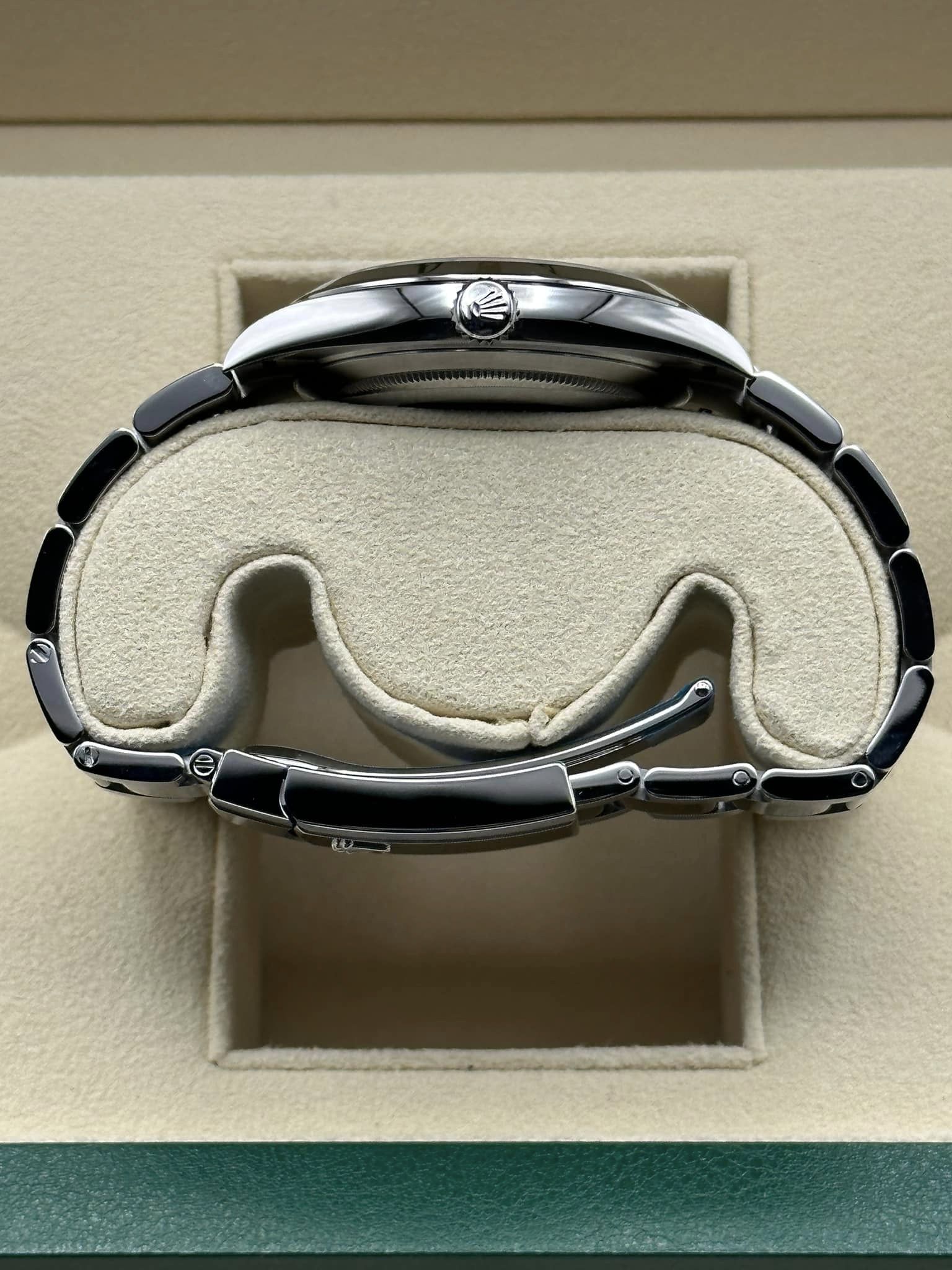 2022 Rolex Datejust 41mm 126300  Stainless Steel Mint Dial Oyster - MyWatchLLC