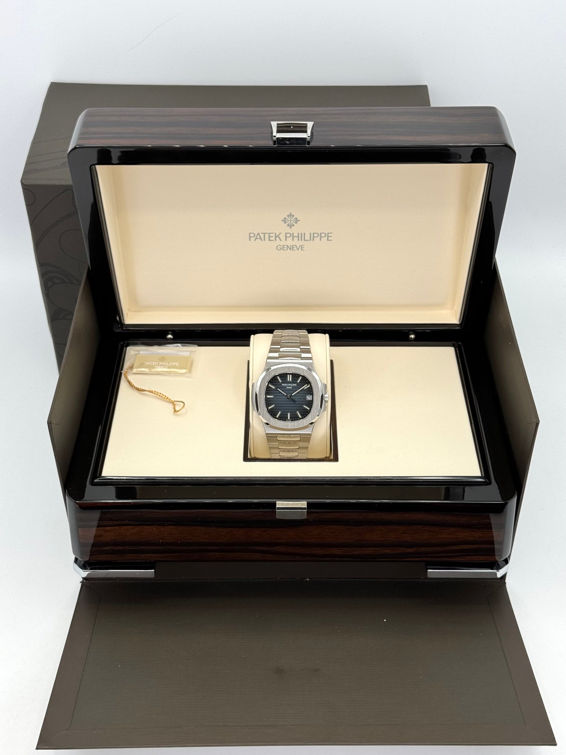 Patek Philippe Nautilus 40mm 5711/1A tainless Steel Blue Dial - MyWatchLLC