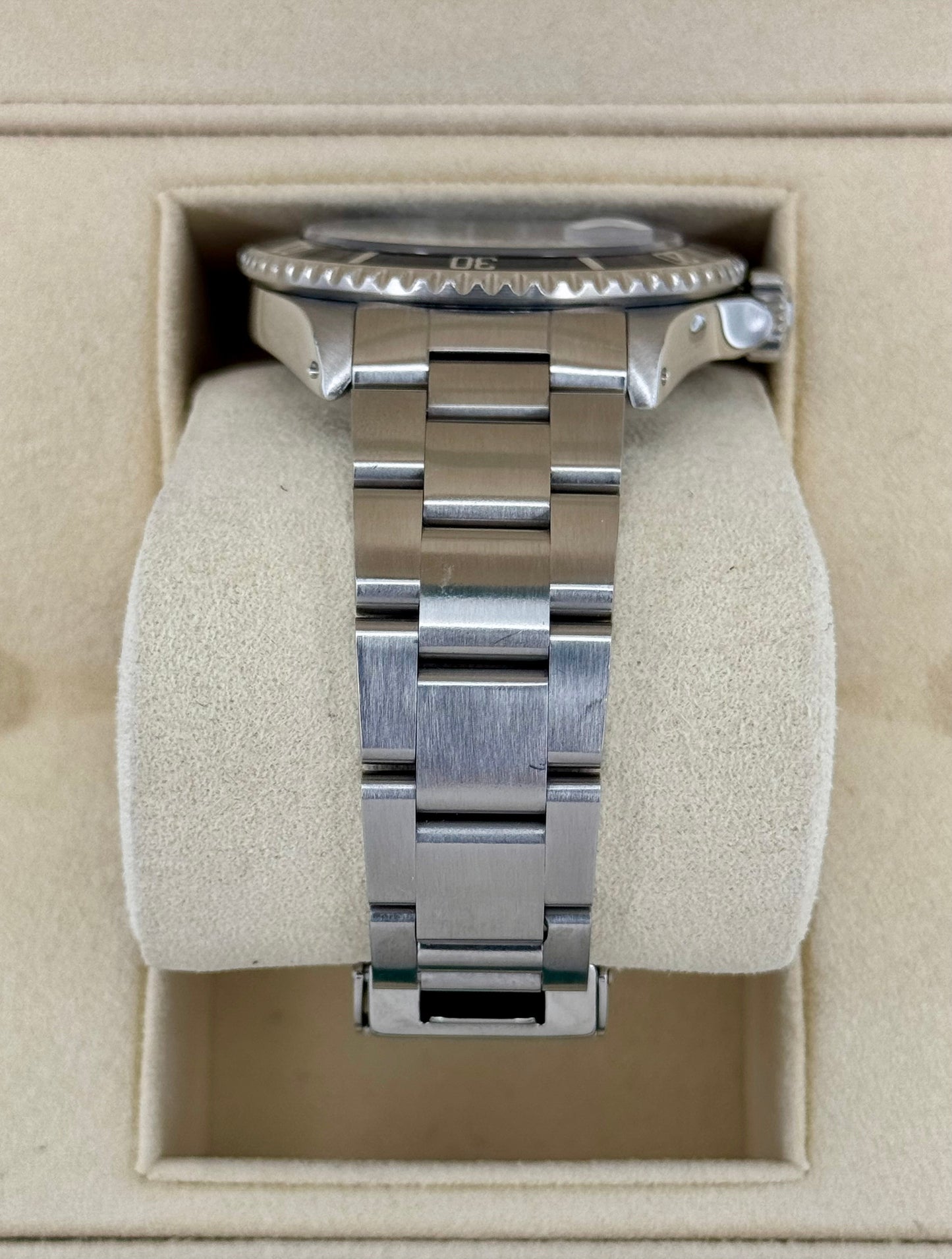 1985 Rolex Submariner 40mm 16800 Stainless Steel Black Dial - MyWatchLLC