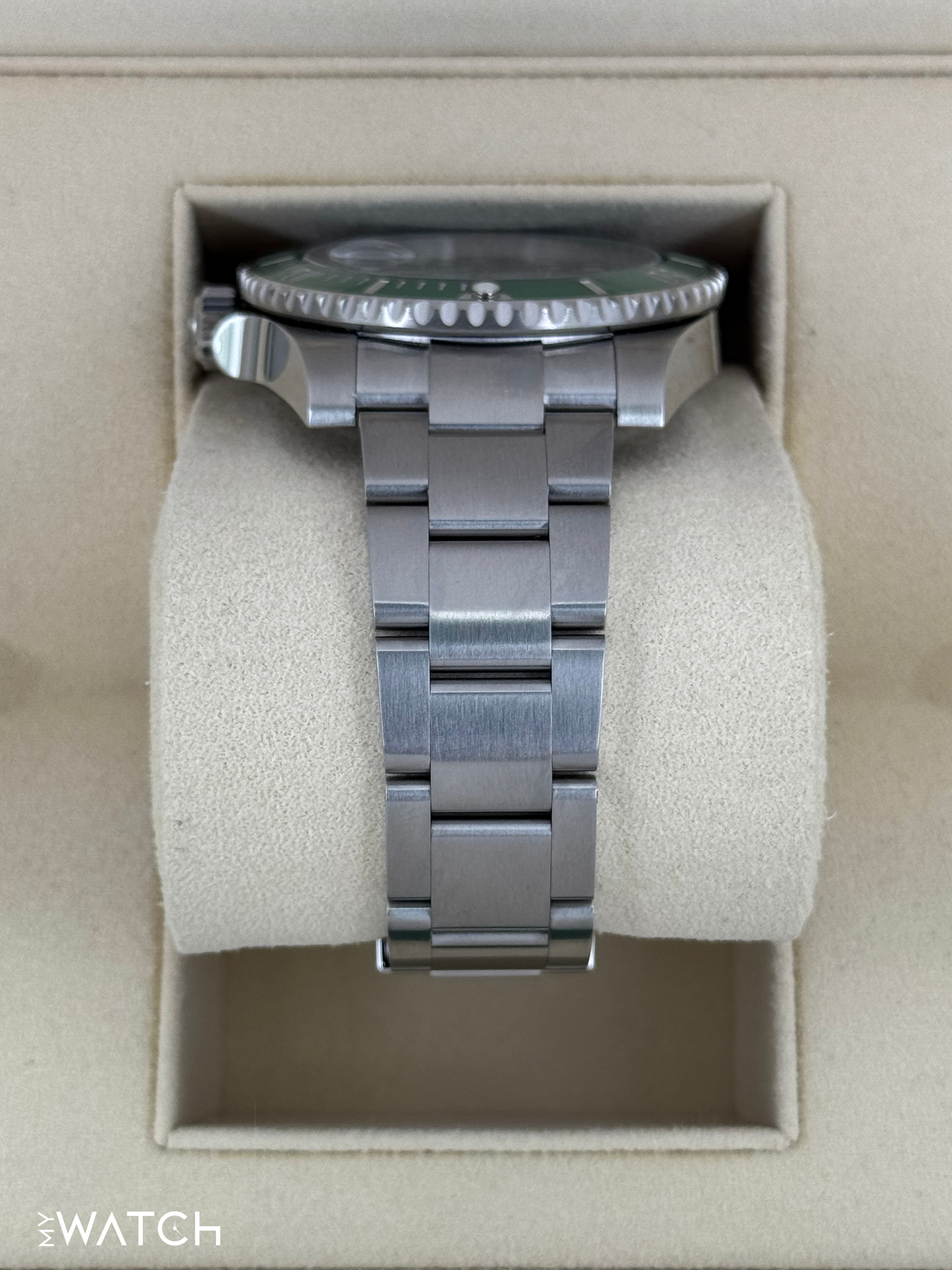 NEW OLD STOCK 2020 Rolex Submariner “Hulkâ€?40mm 116610LV Green Dial - MyWatchLLC