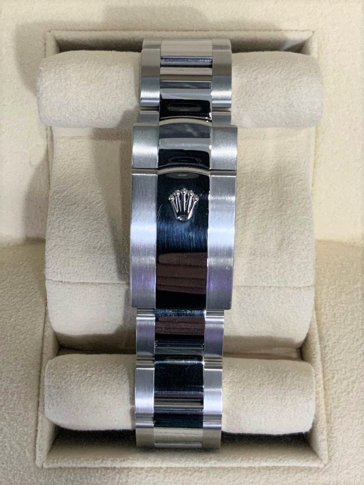 2021 Rolex Datejust 41mm 126300 Stainless Steel Black Dial Oyster Bracelet with Box & papers - MyWatchLLC