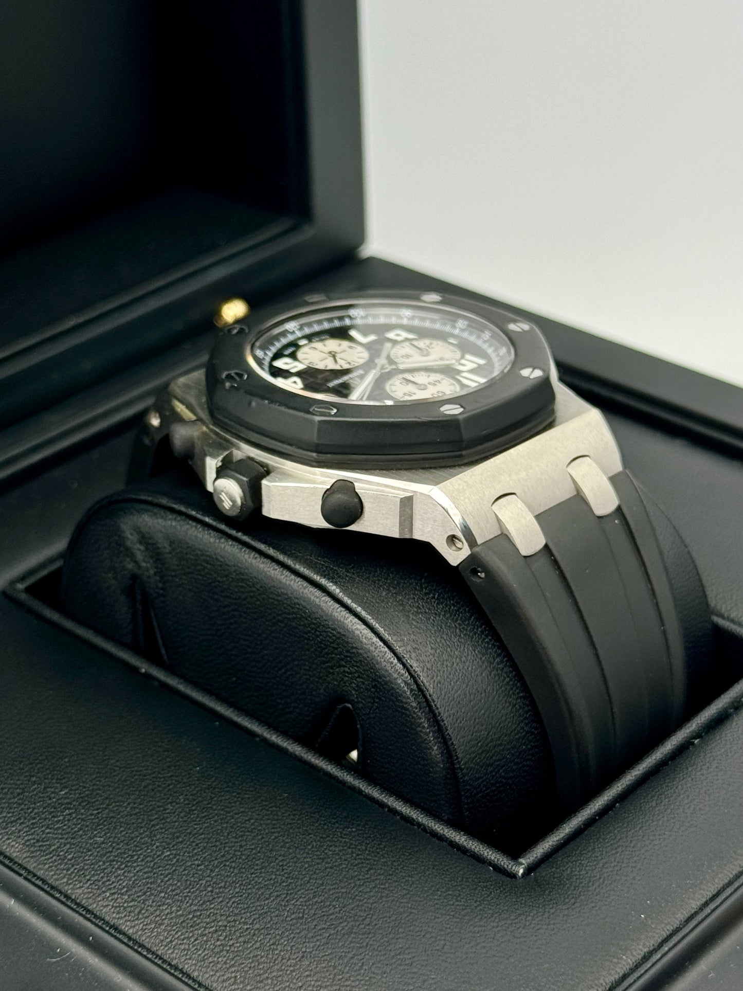 Audemars Piguet  Royal Oak  42mm 25940SK Offshore - MyWatchLLC