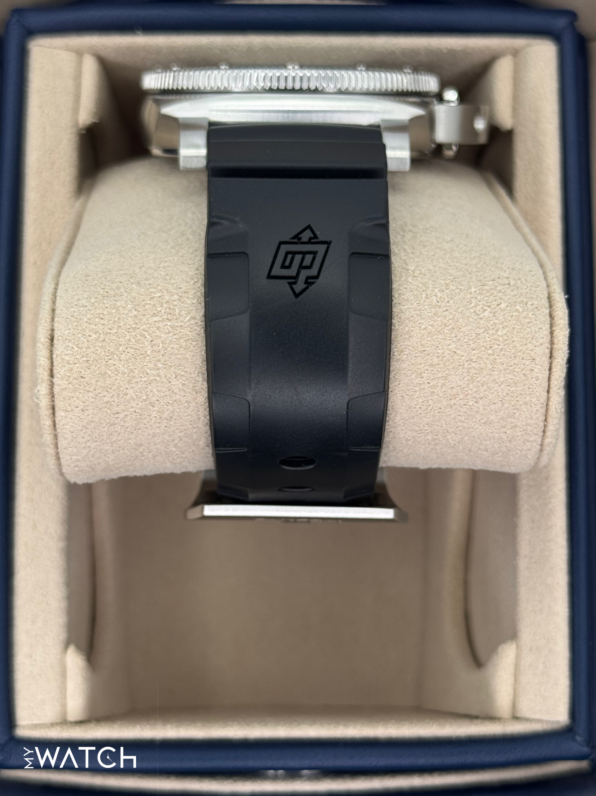 NEW 2025 Panerai Submersible 42mm PAM01590 Stainless Steel White Dial - MyWatchLLC