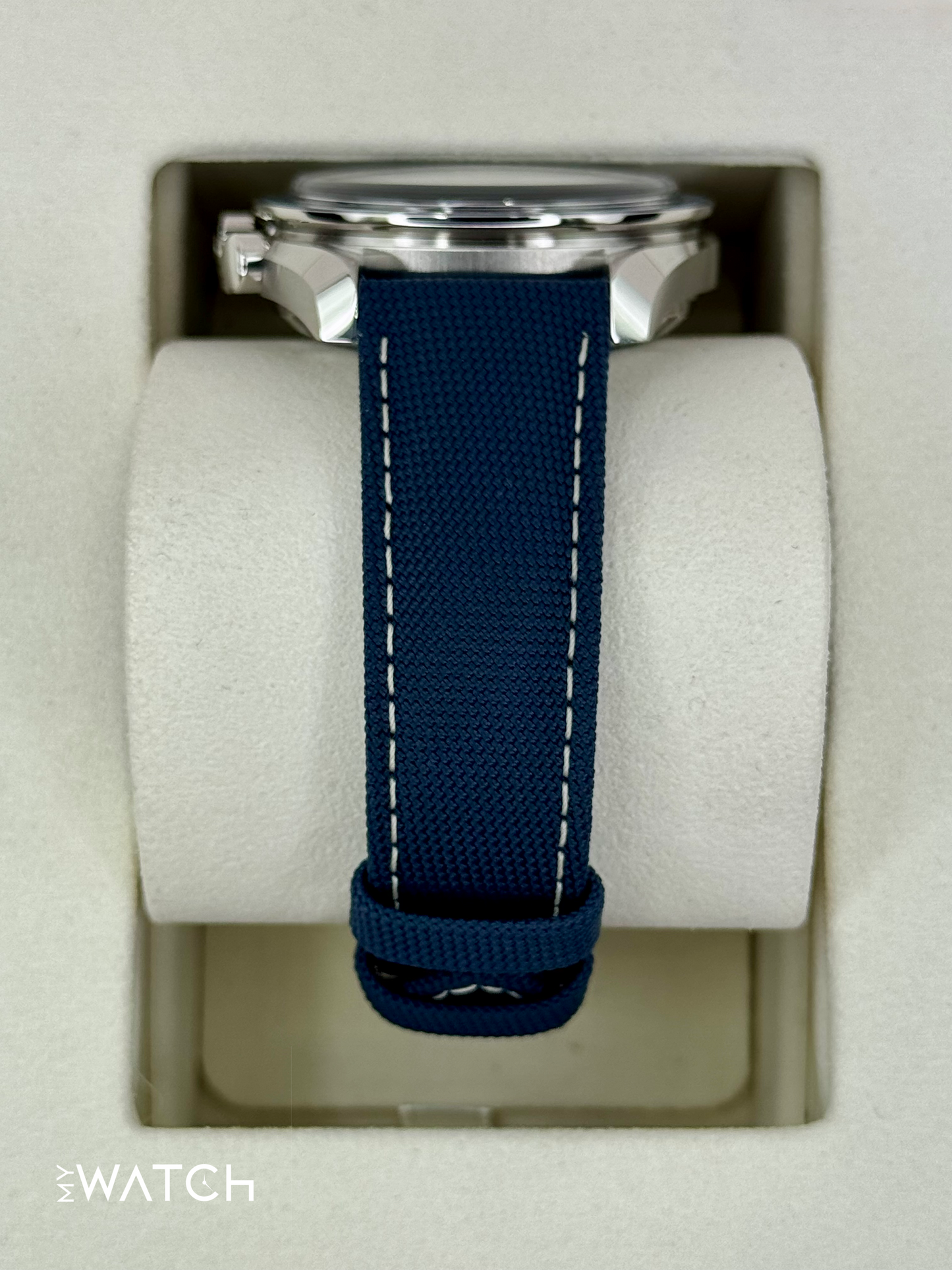 NEW 2025 Omega Speedmaster Silver Snoopy Award 310.32.42.50.02.001 - MyWatchLLC