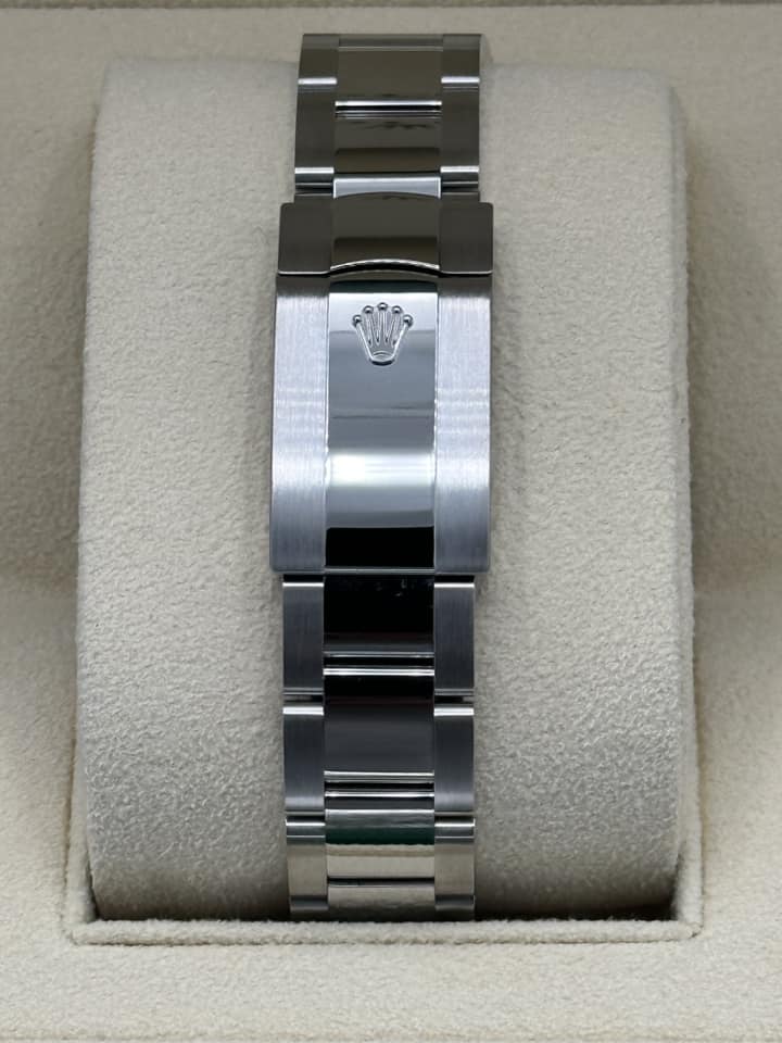 2023 Rolex Datejust 41mm 126300 Stainless Steel Green Dial Oyster - MyWatchLLC