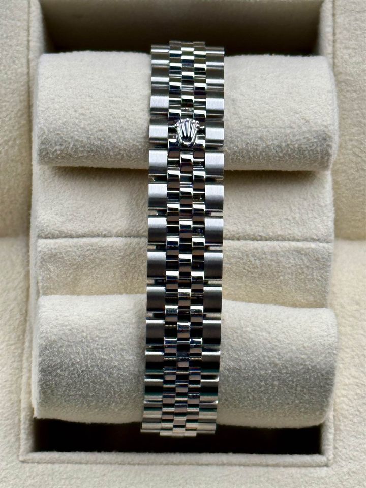 NEW 2022 Rolex Lady-Datejust 28mm 279174 Diamond Mother of Pearl Dial - MyWatchLLC