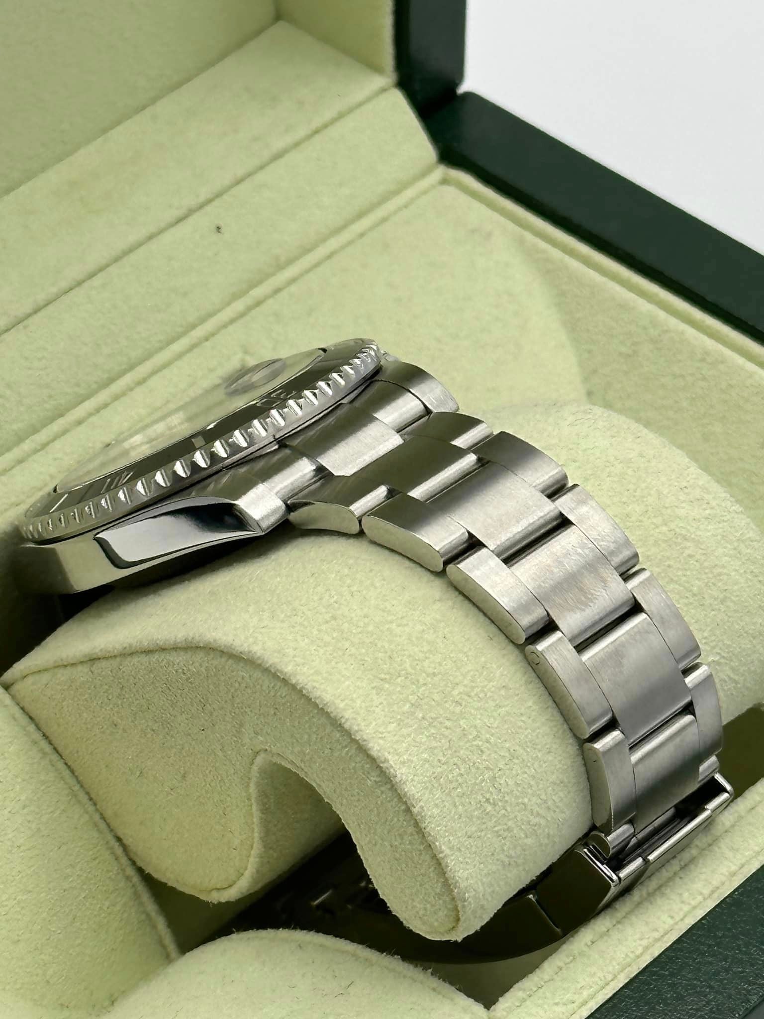 2012 Rolex Submariner Date 40mm 116610 Stainless Steel Black Dial - MyWatchLLC