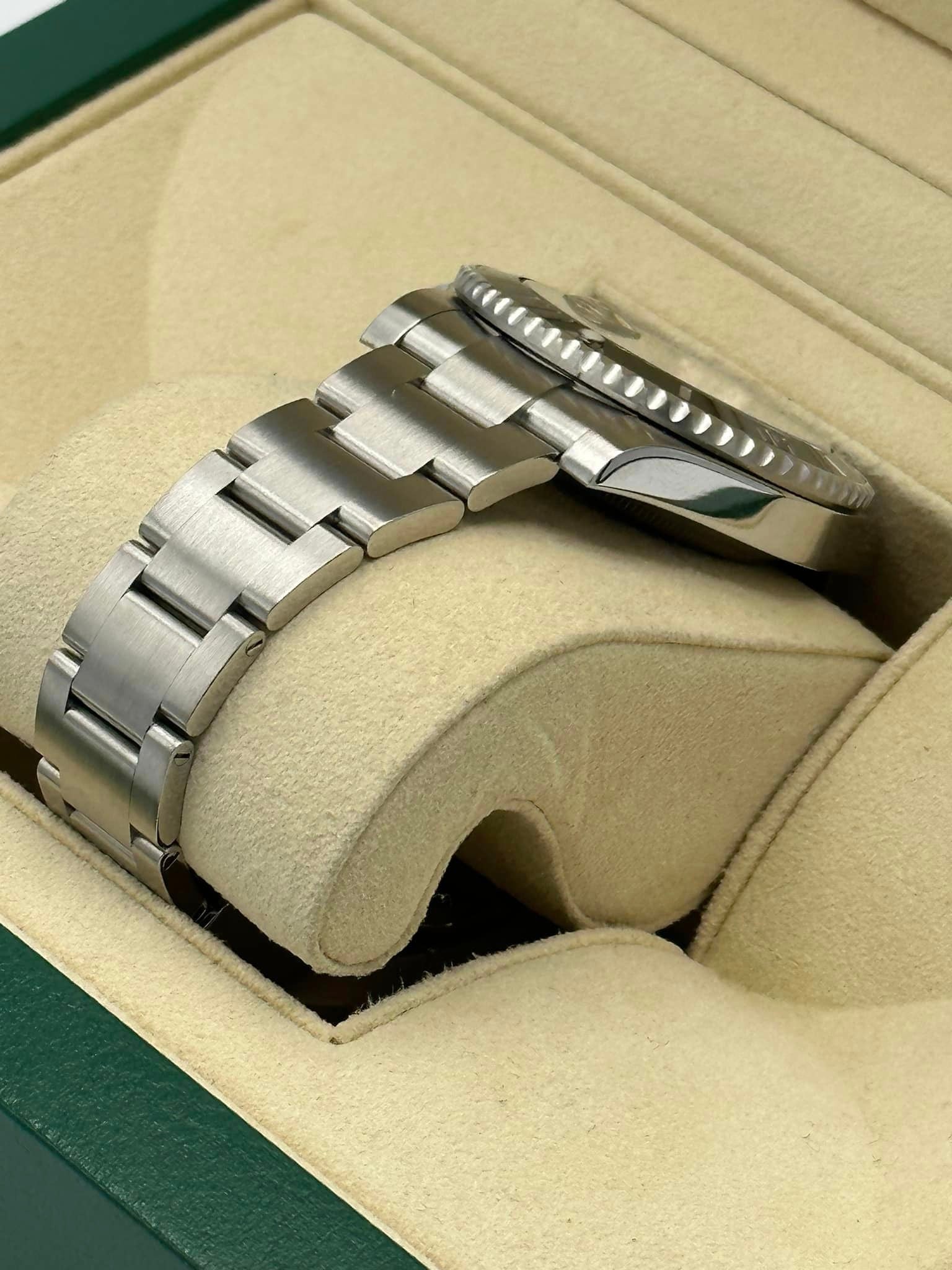 2015 Rolex Submariner Date 40mm 116610LN Stainless Steel Black Dial - MyWatchLLC