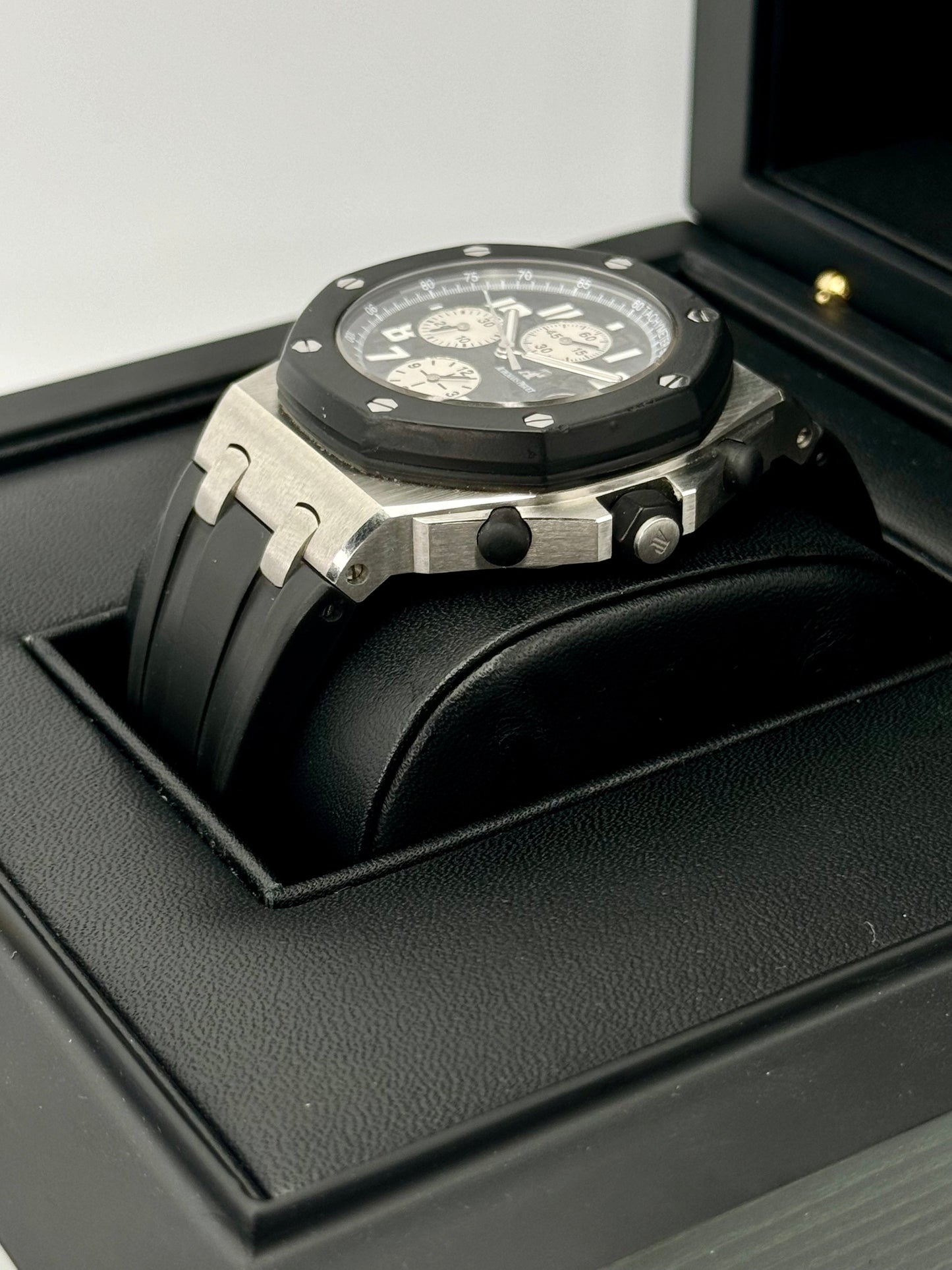 Audemars Piguet  Royal Oak  42mm 25940SK Offshore - MyWatchLLC