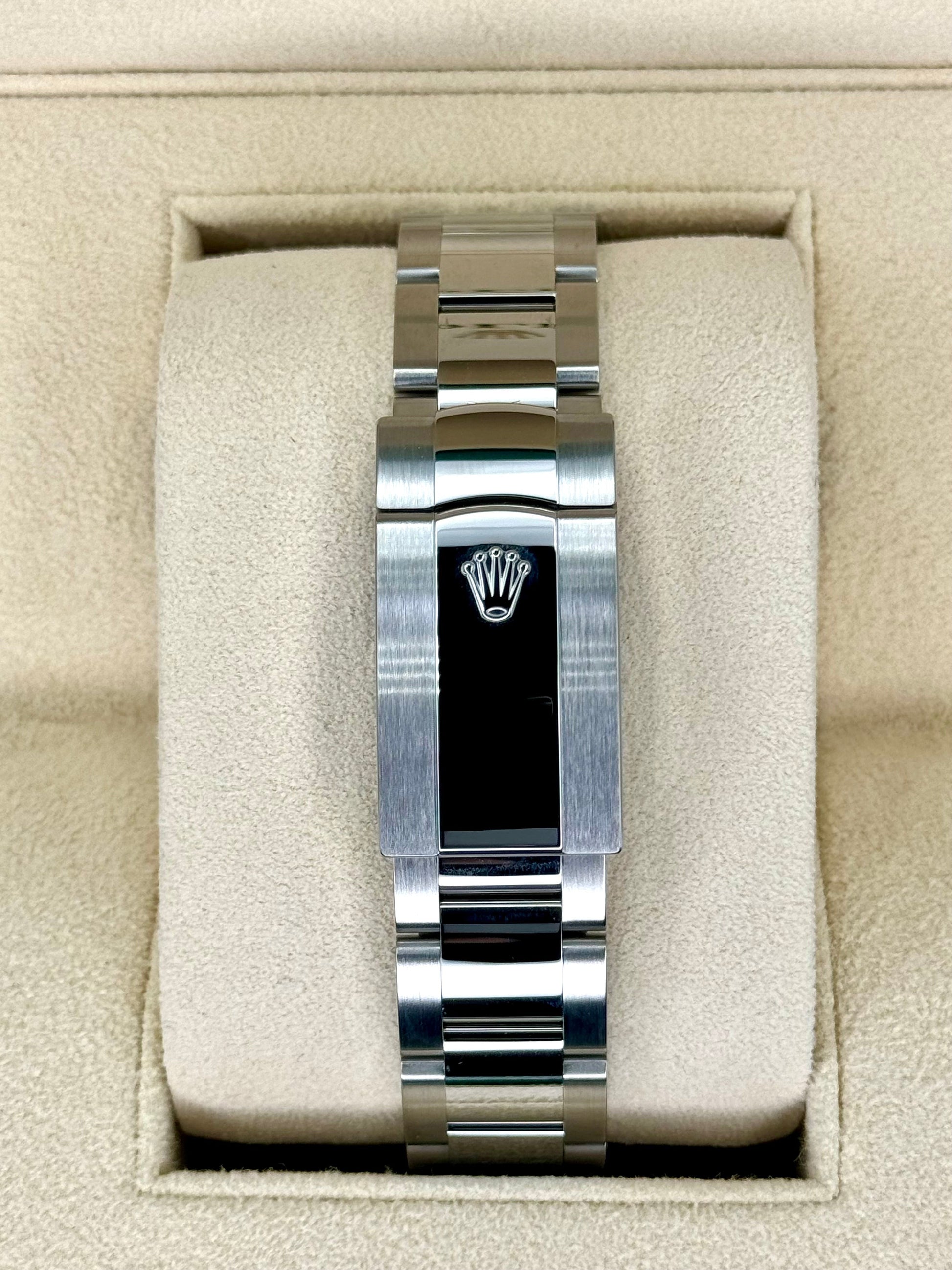 NEW 2024 Rolex Datejust 41mm 126300 Stainless Steel Oyster Green Dial - MyWatchLLC