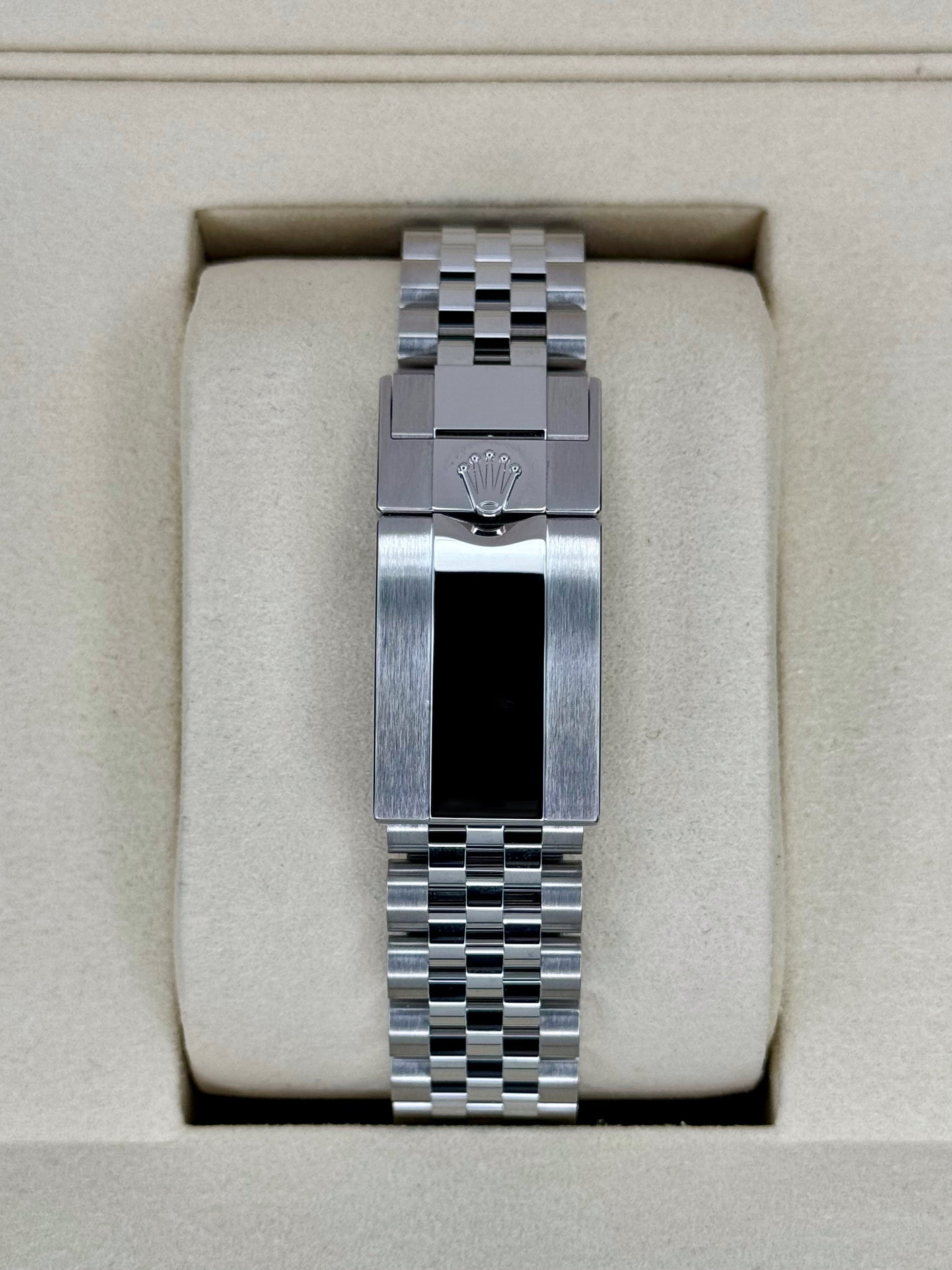 NEW 2025 Rolex GMT-Master II "Batgirl" 40mm 126710BLNR Jubilee - MyWatchLLC