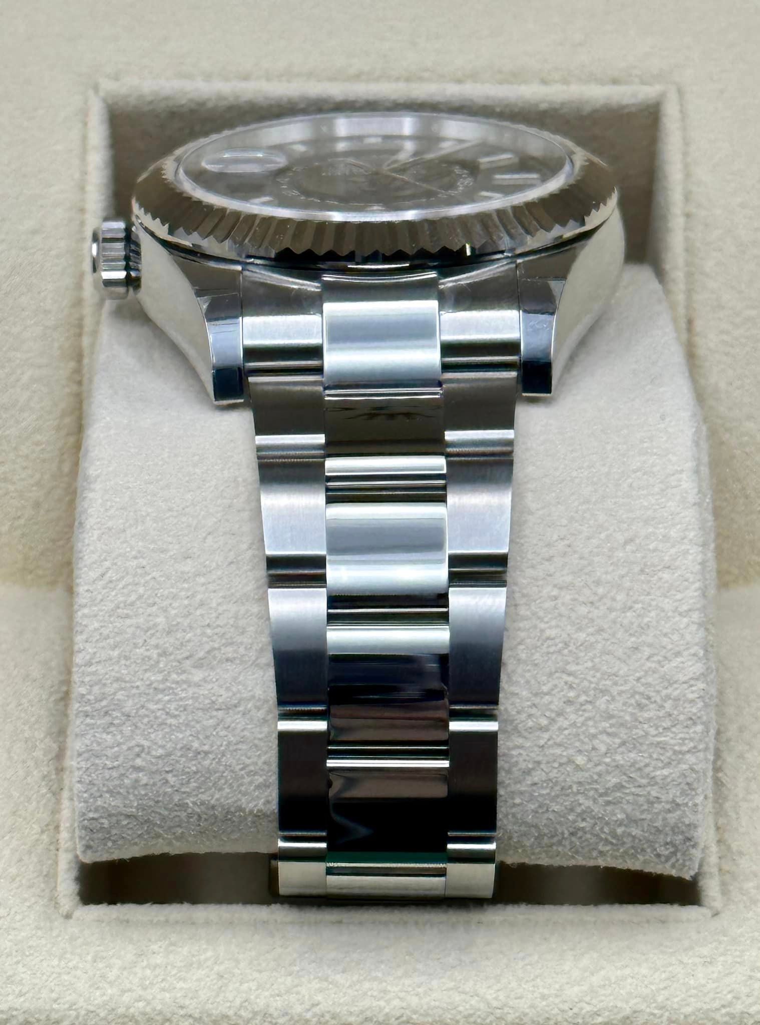 NEW 2023 Sky-Dweller 326934 Stainless Steel Black Dial Oyster - MyWatchLLC