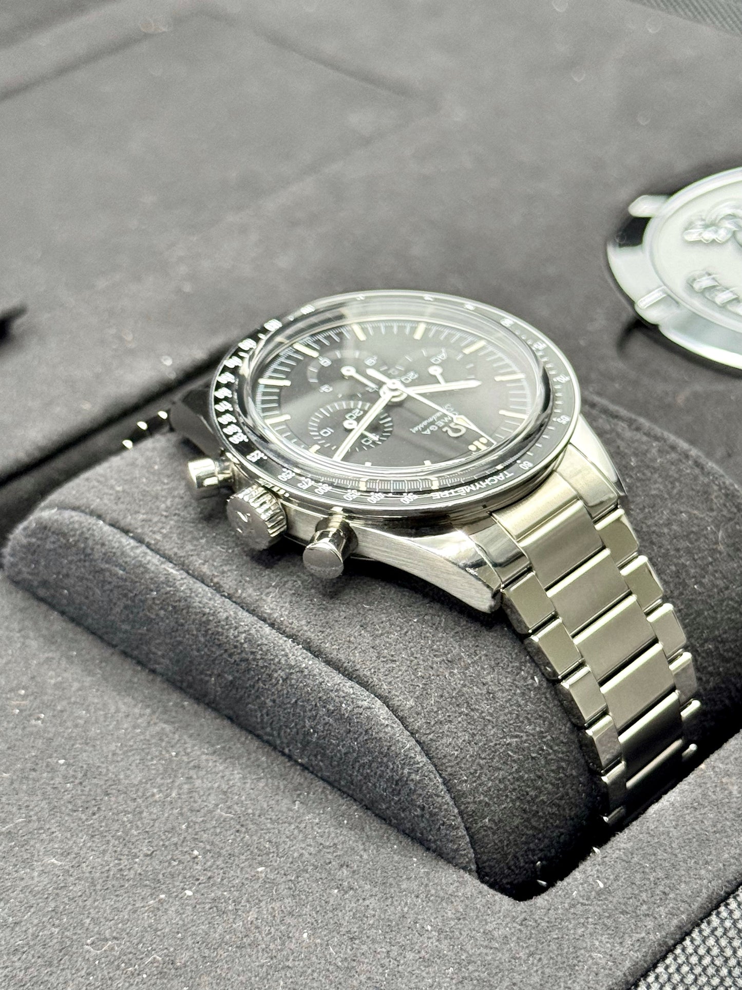 New 2024 Omega Speedmaster "Ed White" 39.7mm 311.30.40.30.01.001 - MyWatchLLC