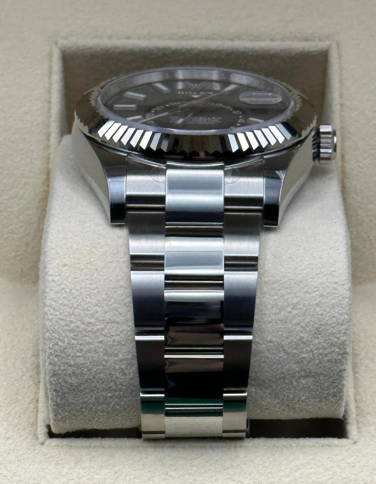 NEW 2023 Sky-Dweller 326934 Stainless Steel Black Dial Oyster - MyWatchLLC