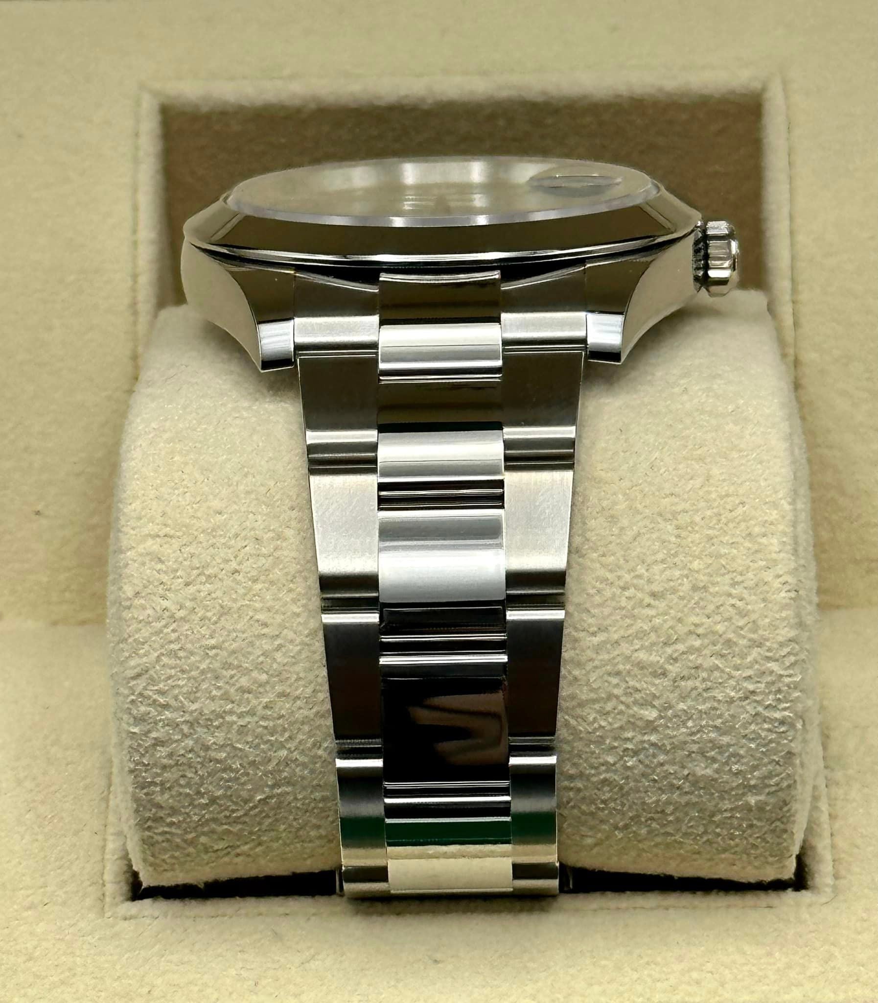 NEW Rolex 2023 Datejust 41mm 126300 Blue Roman Numeral Dial Oyster - MyWatchLLC