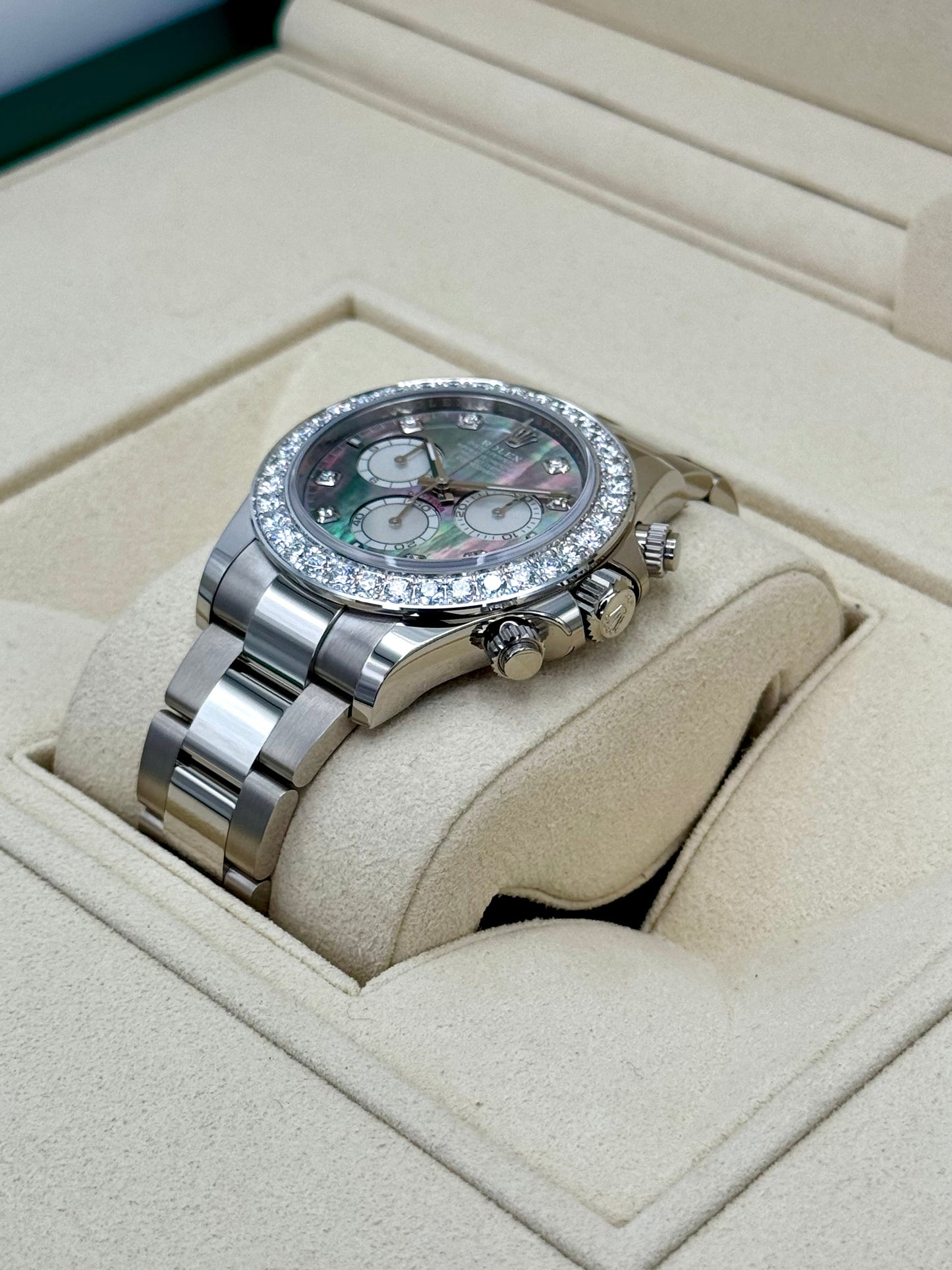 NEW 2024 Rolex Daytona 40mm 126579RBR Mother of Pearl Diamond Dial - MyWatchLLC