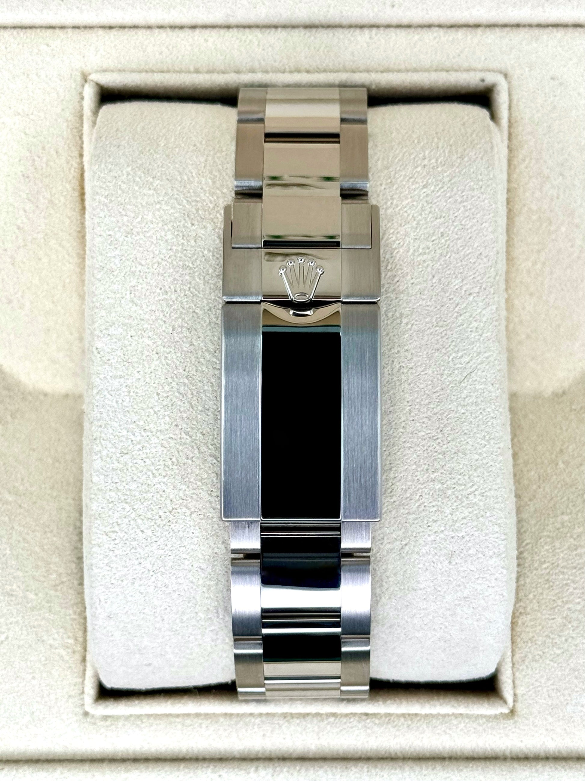 NEW 2024 Rolex Daytona 40mm 126579RBR Mother of Pearl Diamond Dial - MyWatchLLC