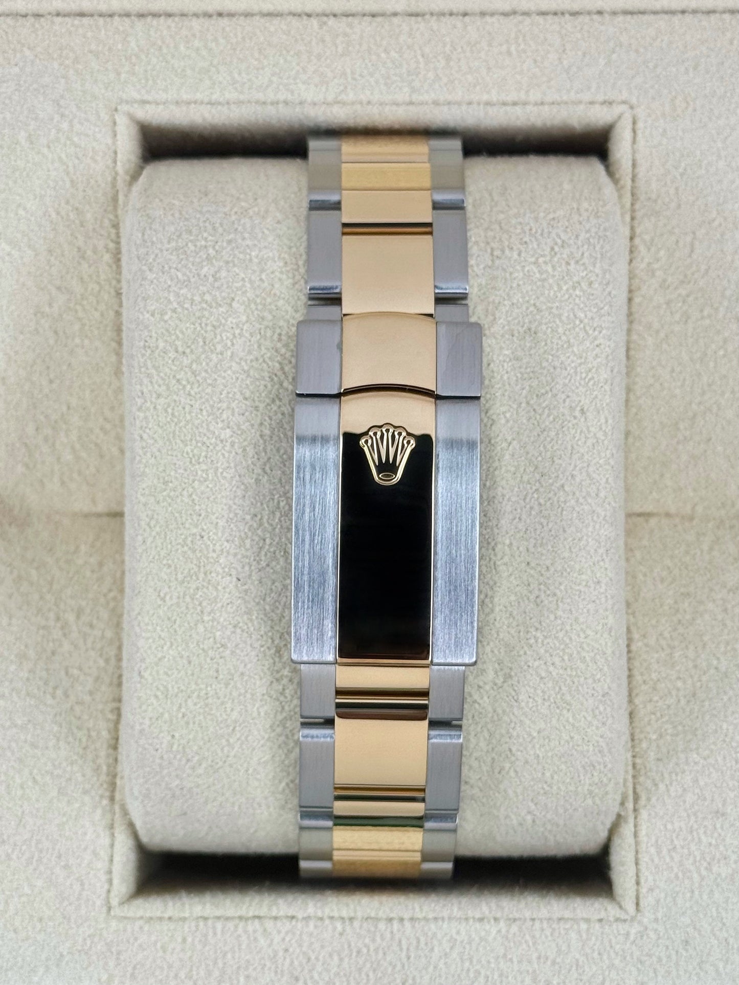 2022 Rolex Datejust 41mm 126333 Two-Tone Oyster Wimbledon Dial - MyWatchLLC