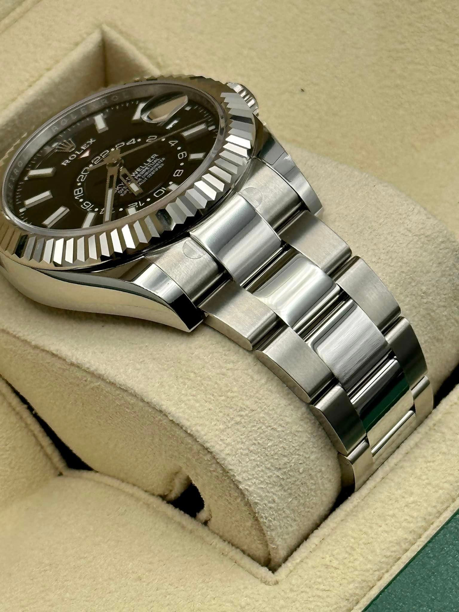 NEW 2023 Sky-Dweller 326934 Stainless Steel Black Dial Oyster - MyWatchLLC