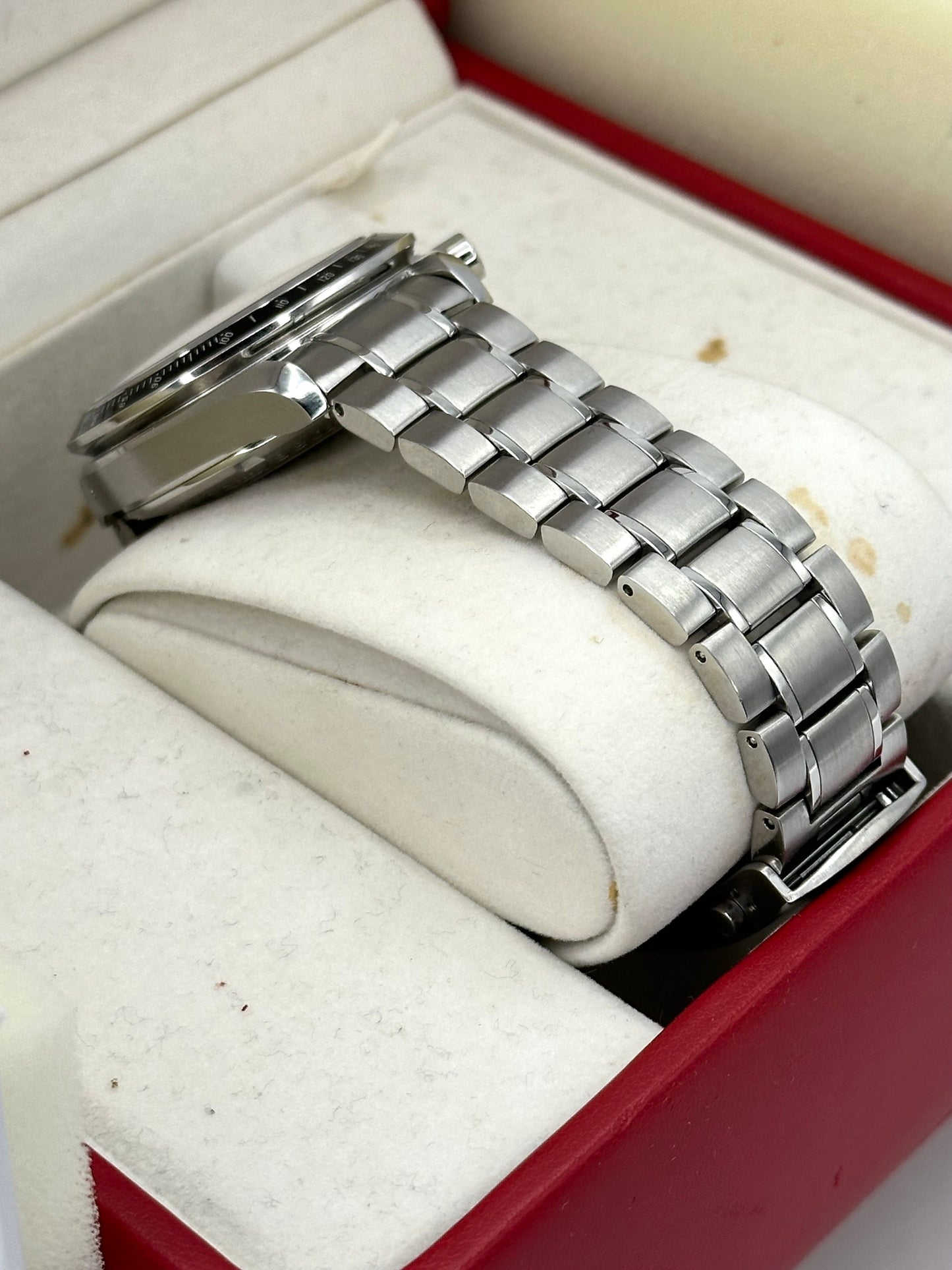 2013 Omega Speedmaster Date 40mm 323.30.40.40.06.001 Grey Dial - MyWatchLLC