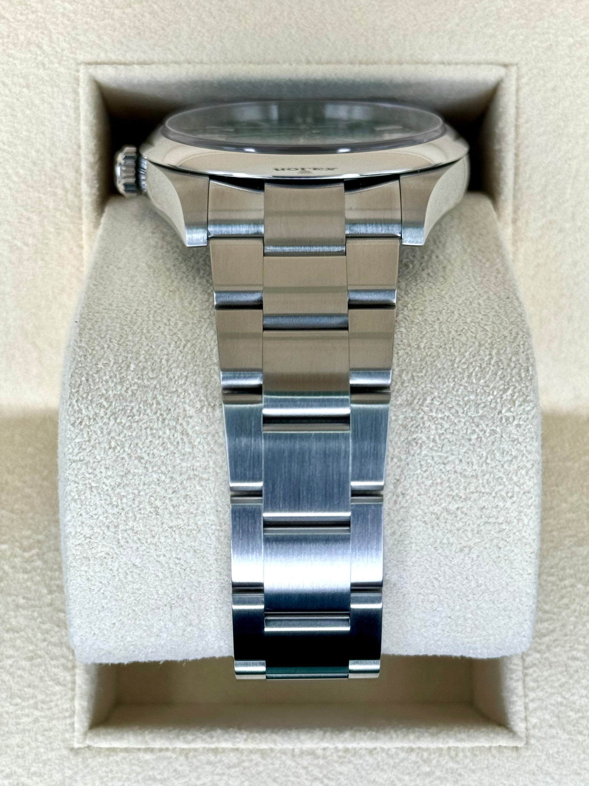 NEW 2025 Rolex Oyster Perpetual 41mm 124300 Green Dial - MyWatchLLC