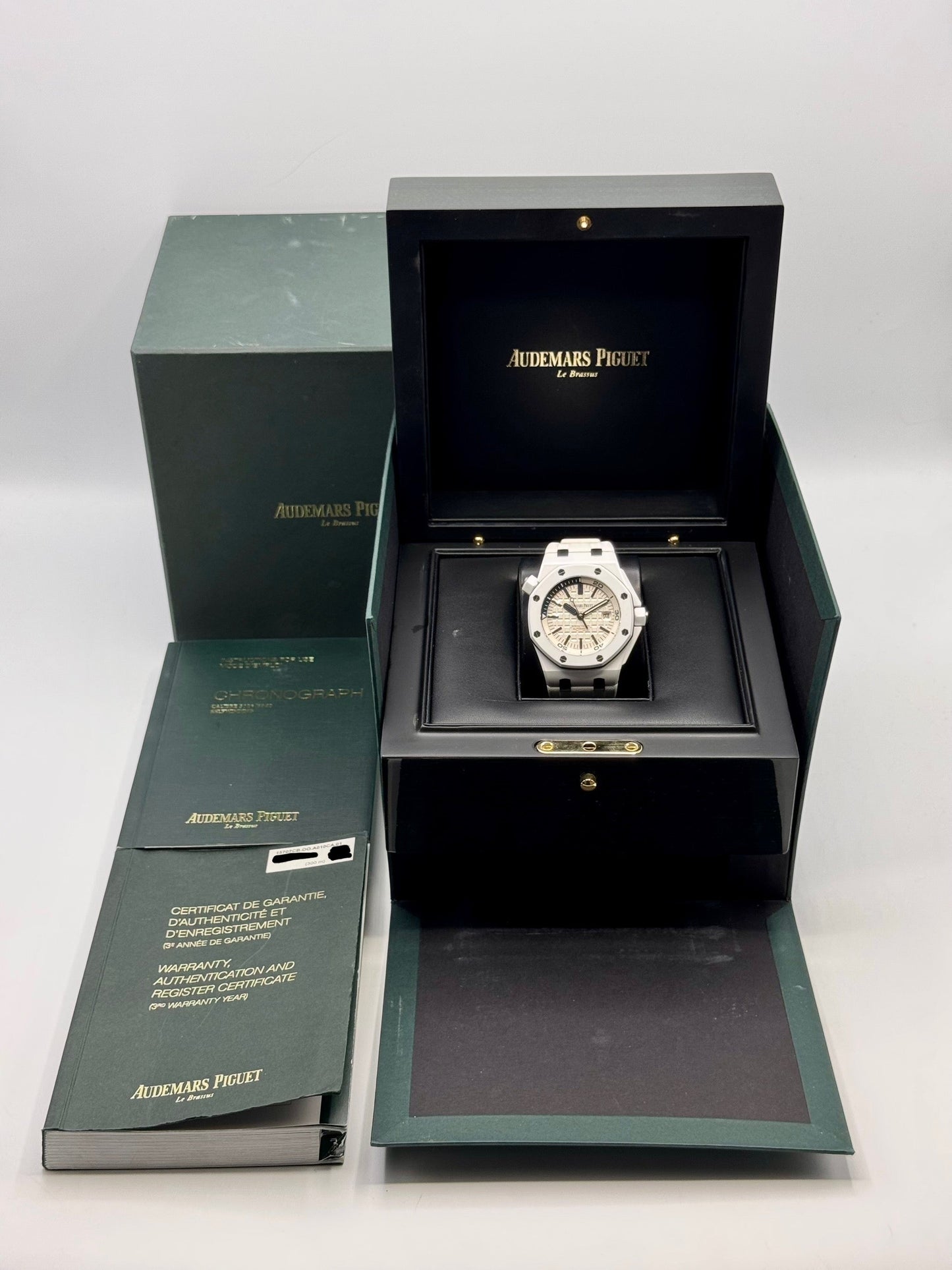 2015 Audemars Piguet Royal Oak Offshore Diver 42mm 15707CB Ceramic - MyWatchLLC