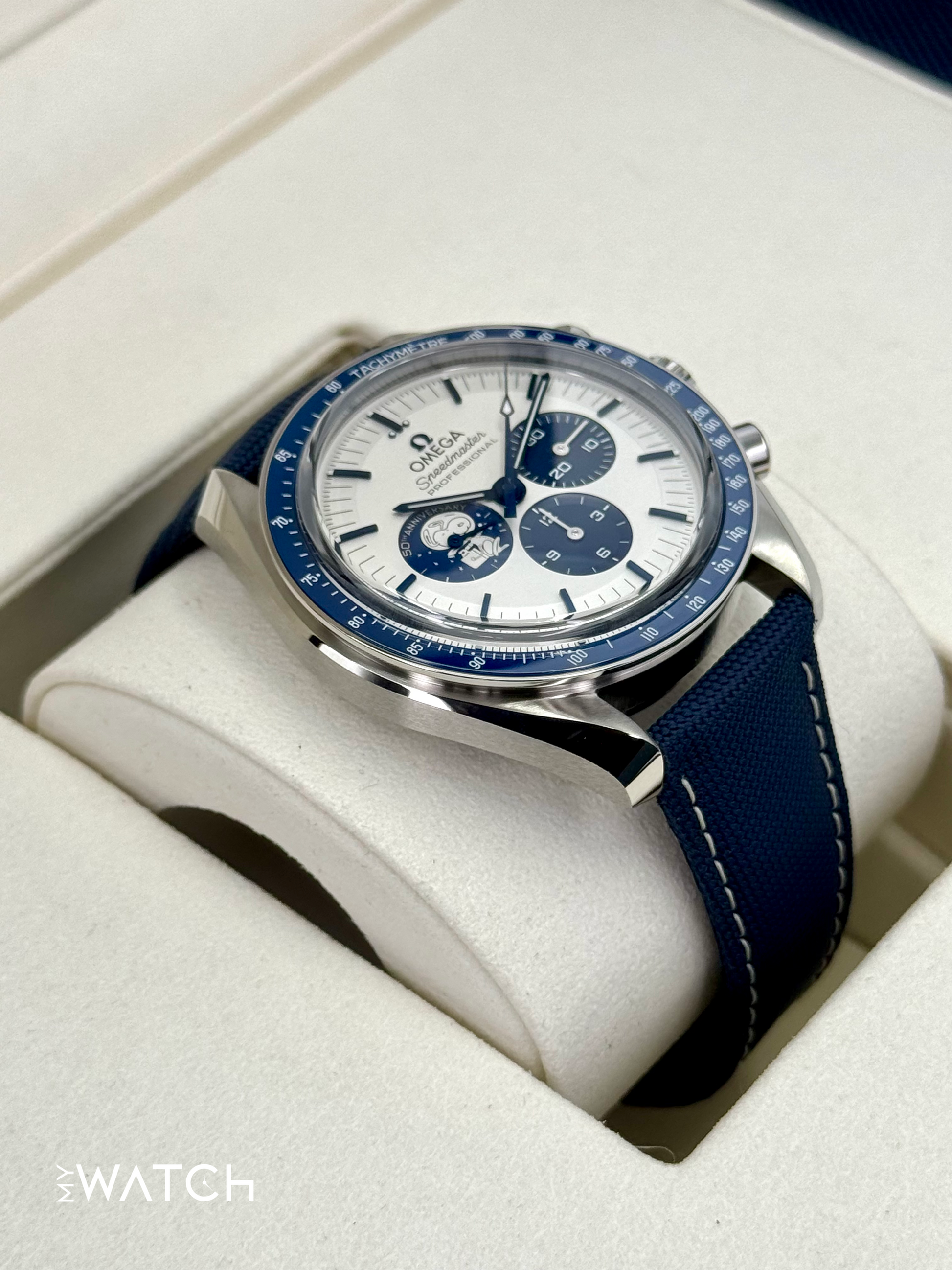 NEW 2025 Omega Speedmaster Silver Snoopy Award 310.32.42.50.02.001 - MyWatchLLC