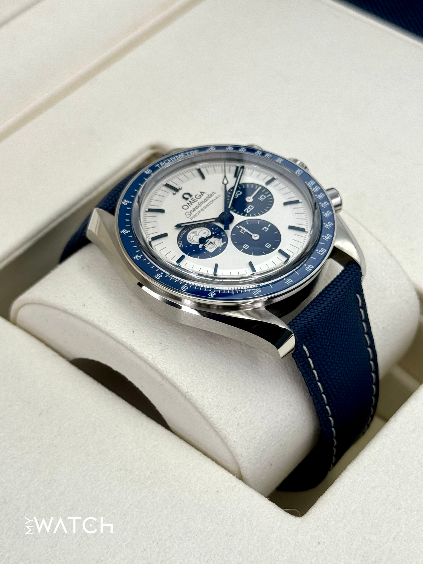 NEW 2025 Omega Speedmaster Silver Snoopy Award 310.32.42.50.02.001 - MyWatchLLC