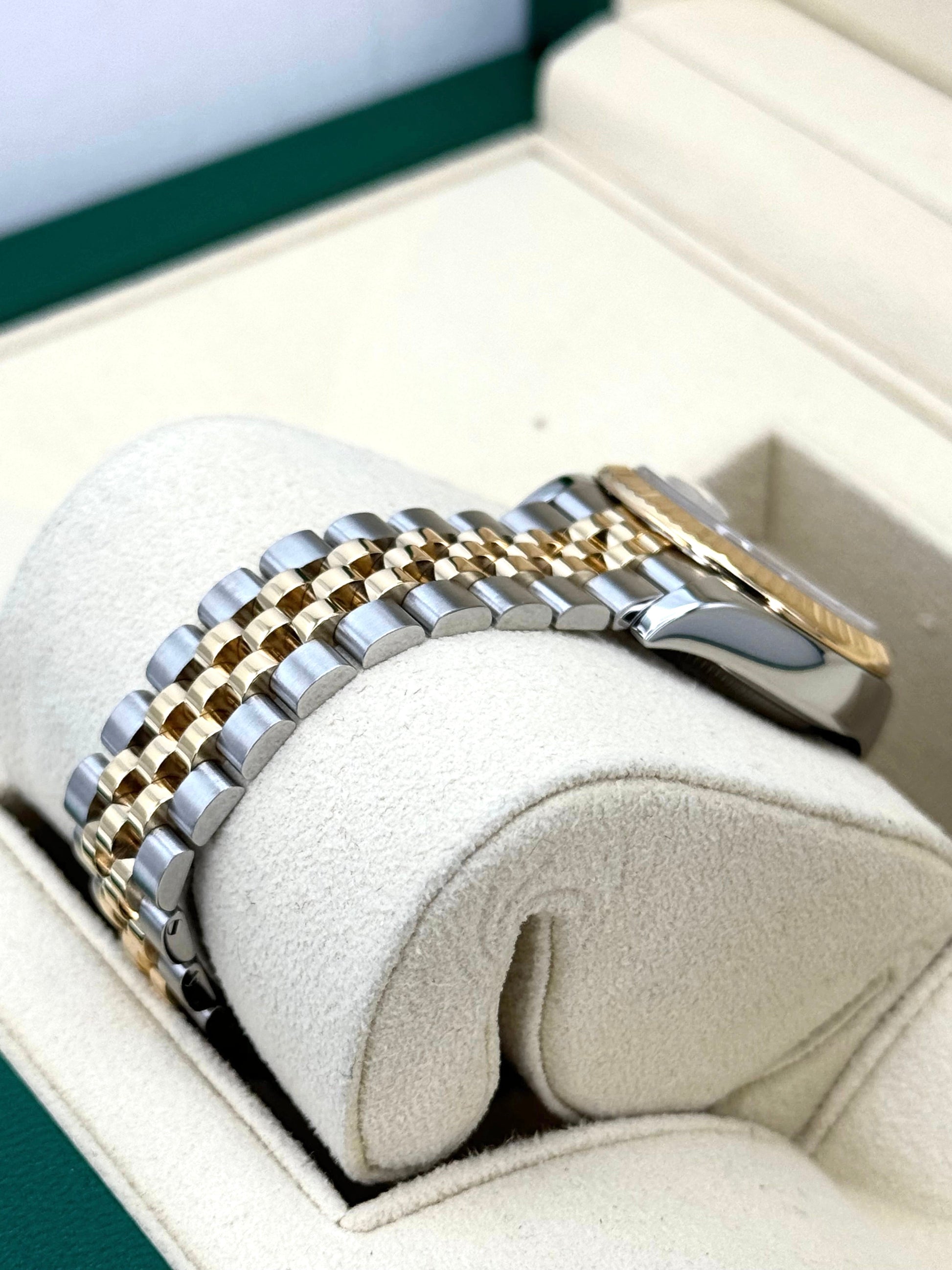 2017 Rolex Lady-Datejust 28mm 279173 Two-Tone Jubilee White Dial - MyWatchLLC