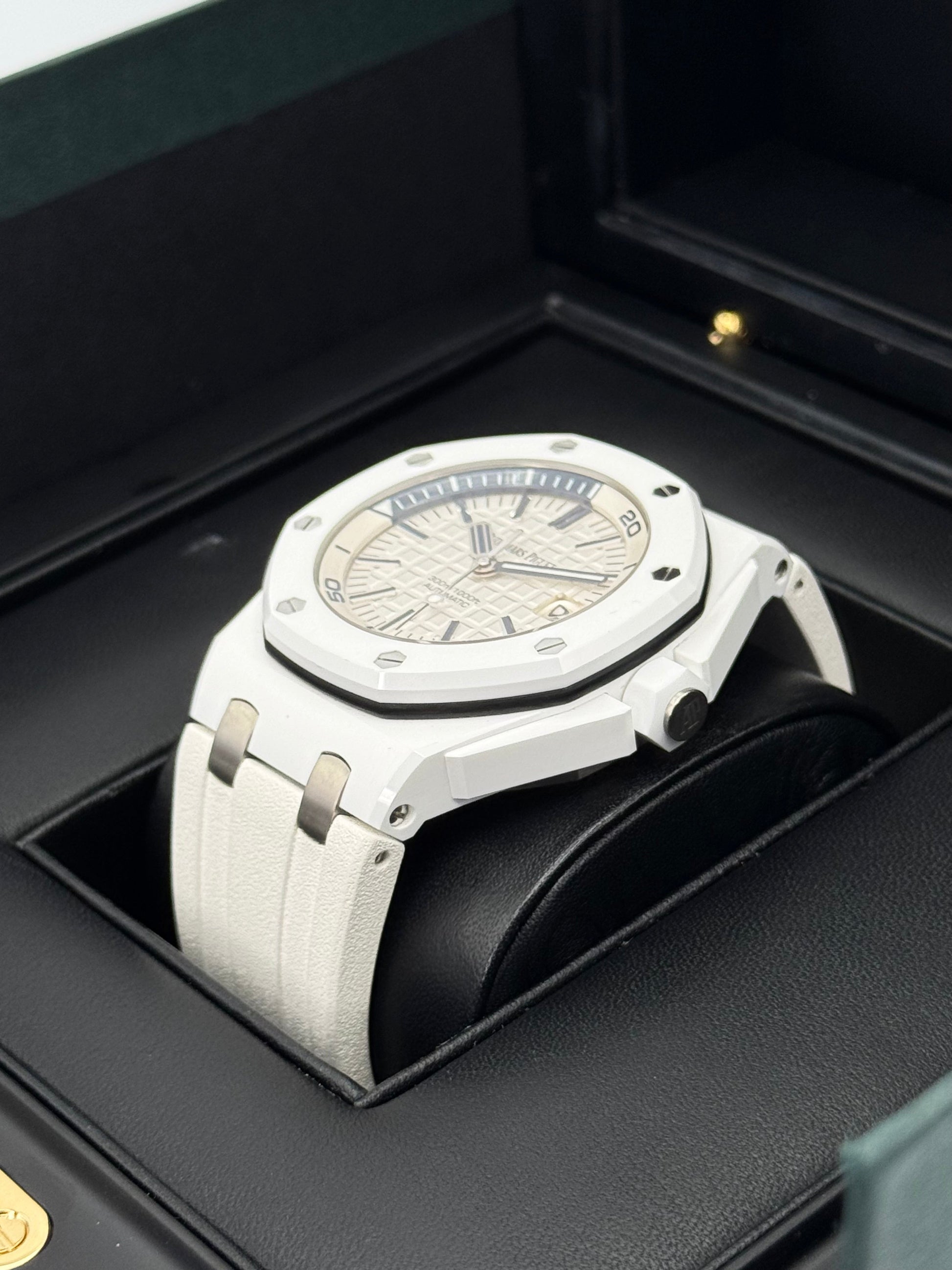 2015 Audemars Piguet Royal Oak Offshore Diver 42mm 15707CB Ceramic - MyWatchLLC