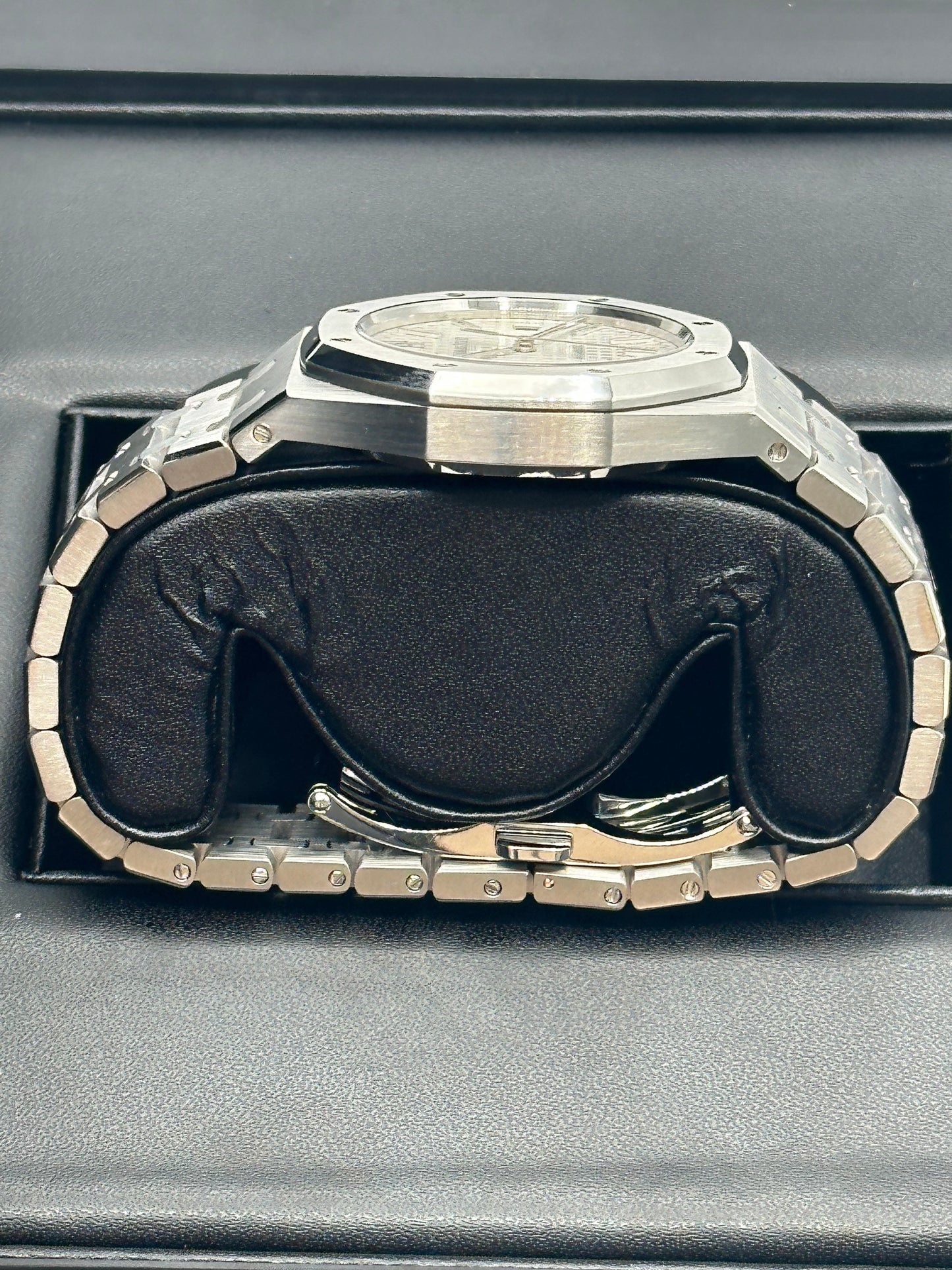 2011 Audemars Piguet 39mm 15300ST Royal Oak Stainless Steel White Dial - MyWatchLLC