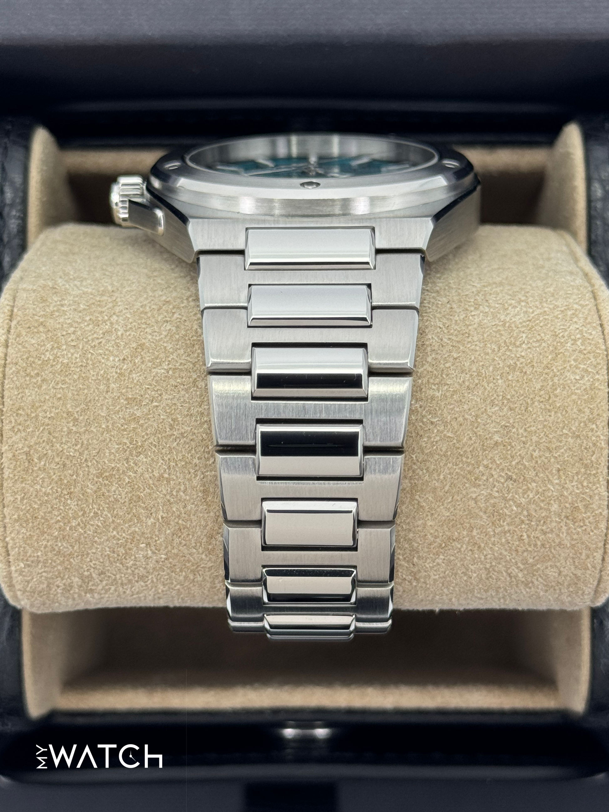 NEW 2025 IWC Ingenieur Automatic 40mm IW328903 Aqua Dial - MyWatchLLC