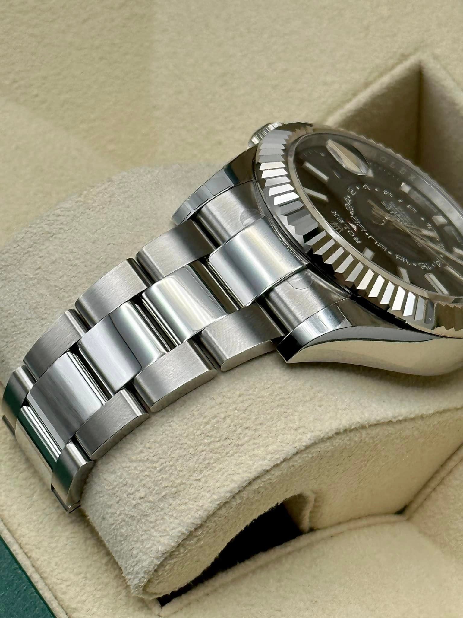 NEW 2023 Sky-Dweller 326934 Stainless Steel Black Dial Oyster - MyWatchLLC