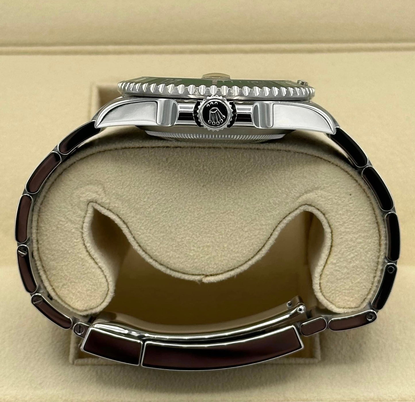 Rolex Submariner “Hulkâ€?116610LV Stainless Steel Green Dial - MyWatchLLC