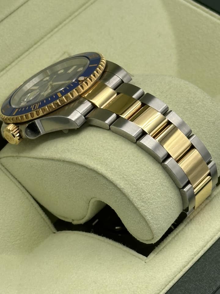 NEW OLD STOCK 2012 Rolex Submariner 116613LB RARE FLAT BLUE DIAL - MyWatchLLC