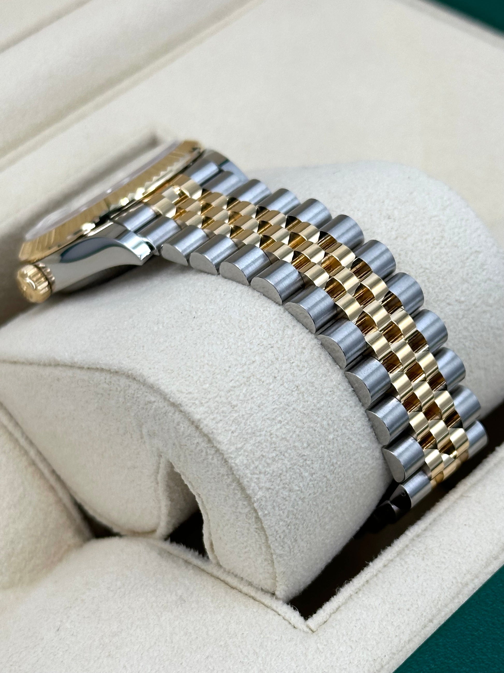 NEW 2024 Rolex Lady Datejust 31mm 278273 Two-Tone Silver Diamond Dial - MyWatchLLC