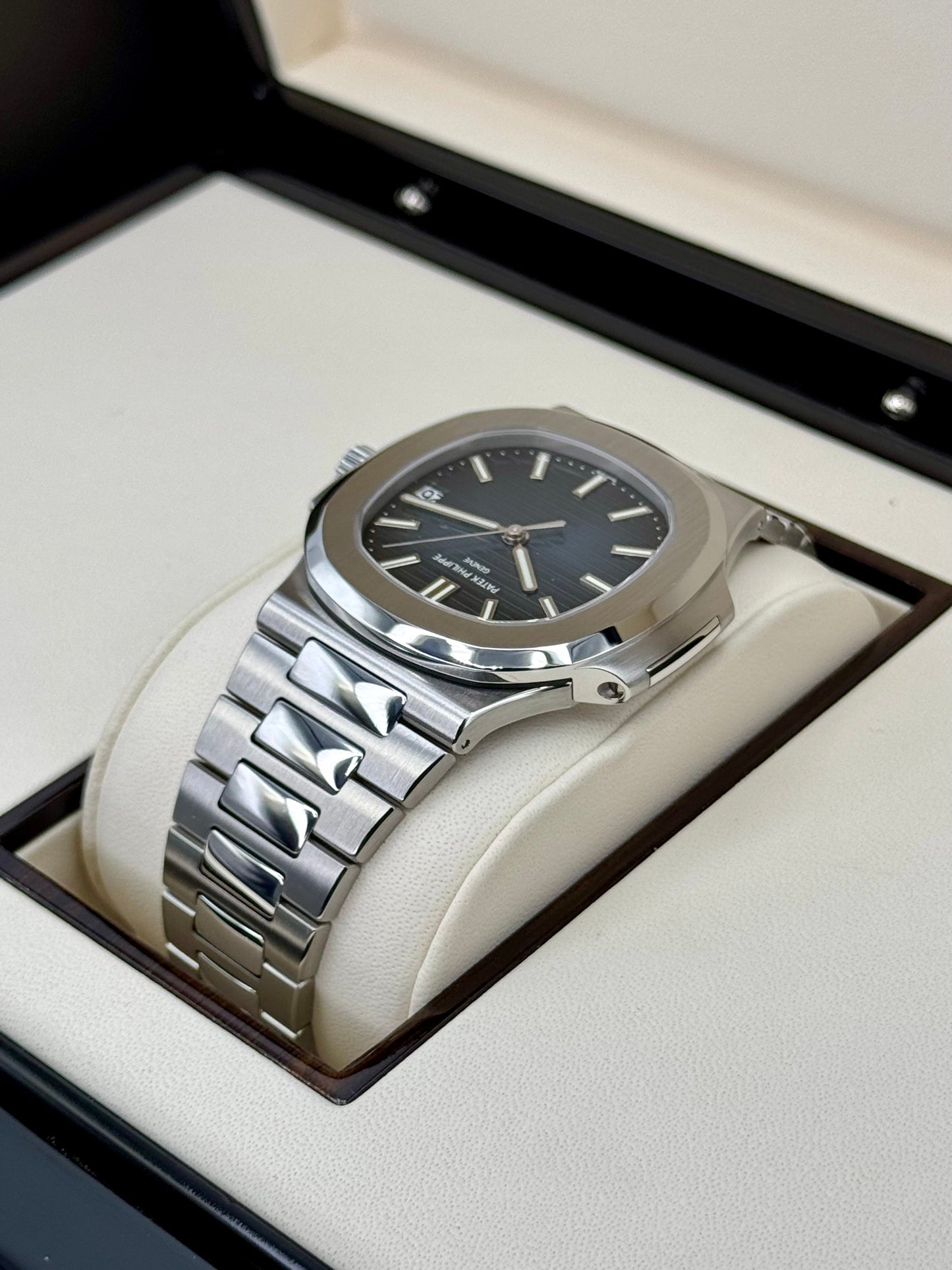 Patek Philippe Nautilus 40mm 5711/1A tainless Steel Blue Dial - MyWatchLLC