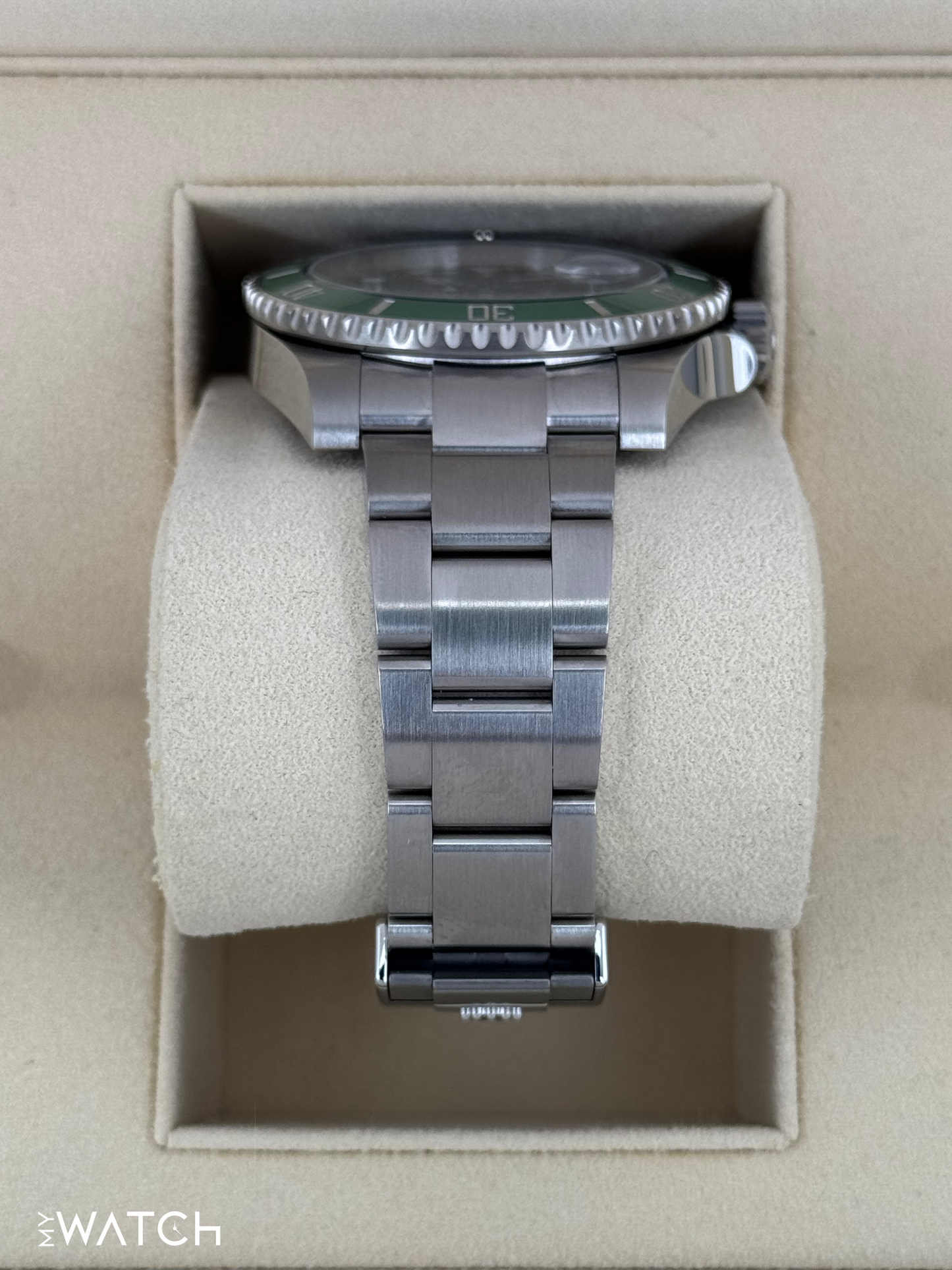 NEW OLD STOCK 2020 Rolex Submariner “Hulkâ€?40mm 116610LV Green Dial - MyWatchLLC