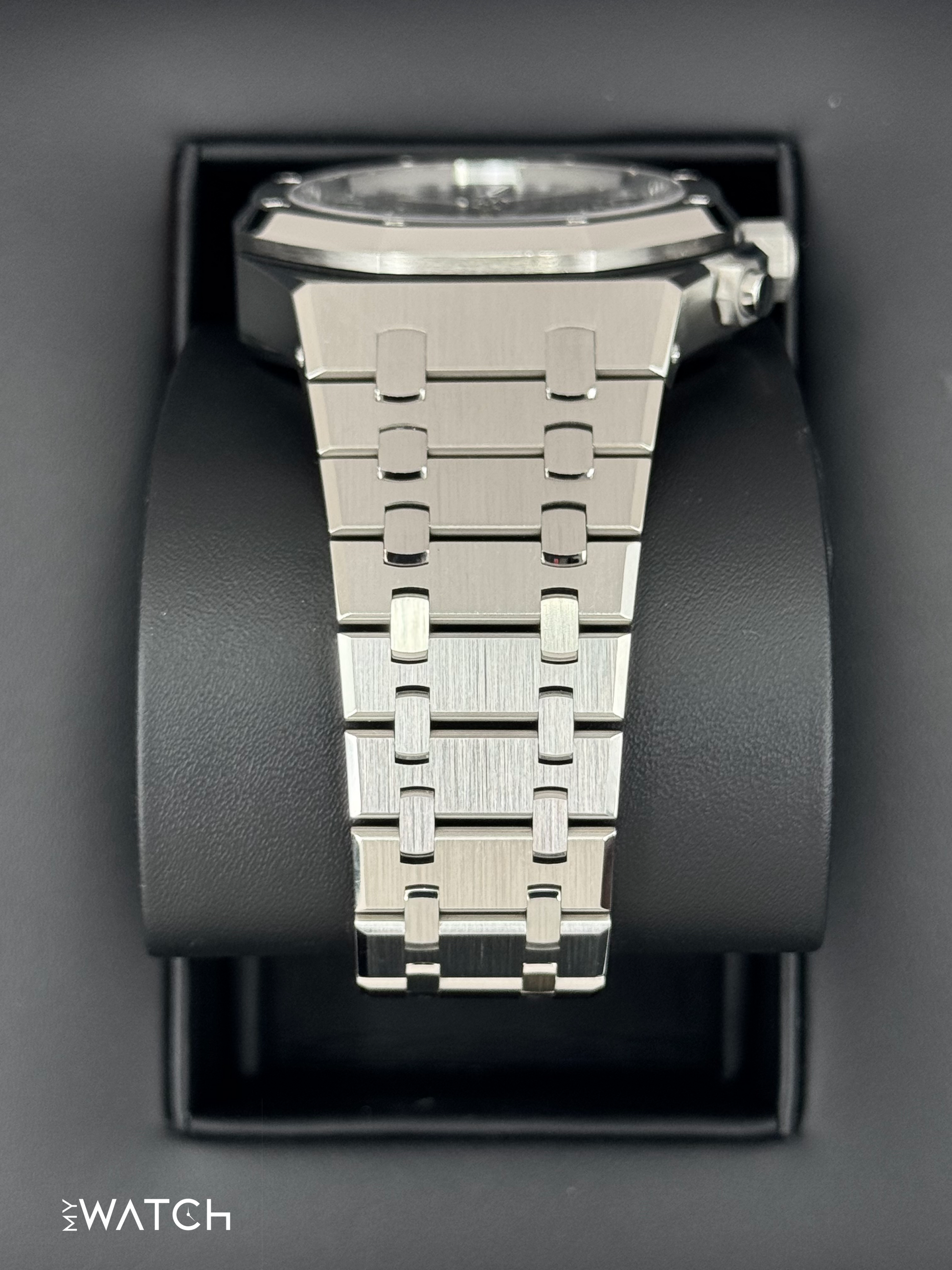 2023 Audemars Piguet Royal Oak Chronograph 41mm 26240ST Black Dial - MyWatchLLC