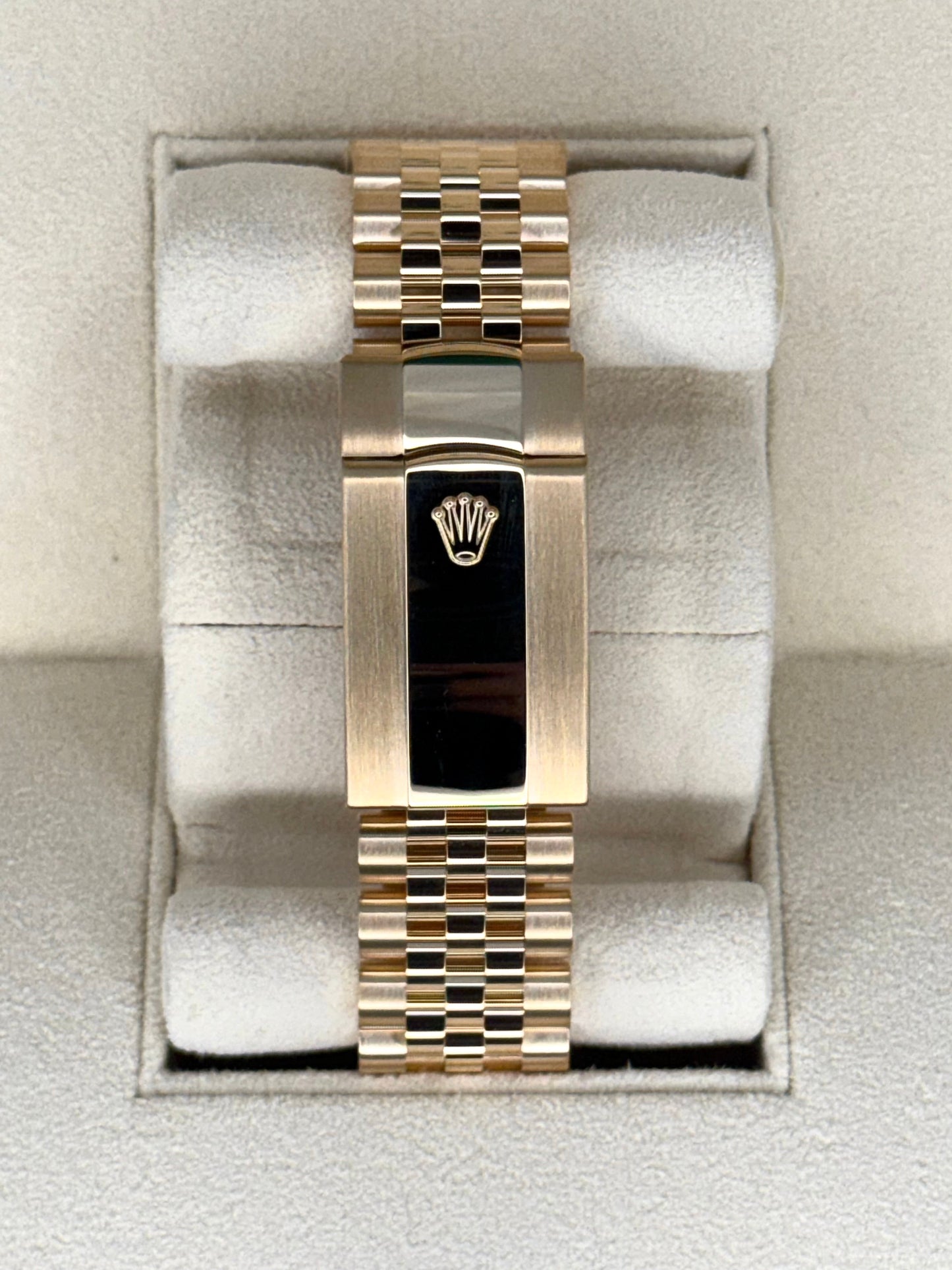 NEW 2025 Rolex Sky-Dweller 42mm 336938 Yellow Gold Jubilee Champagne Dial - MyWatchLLC