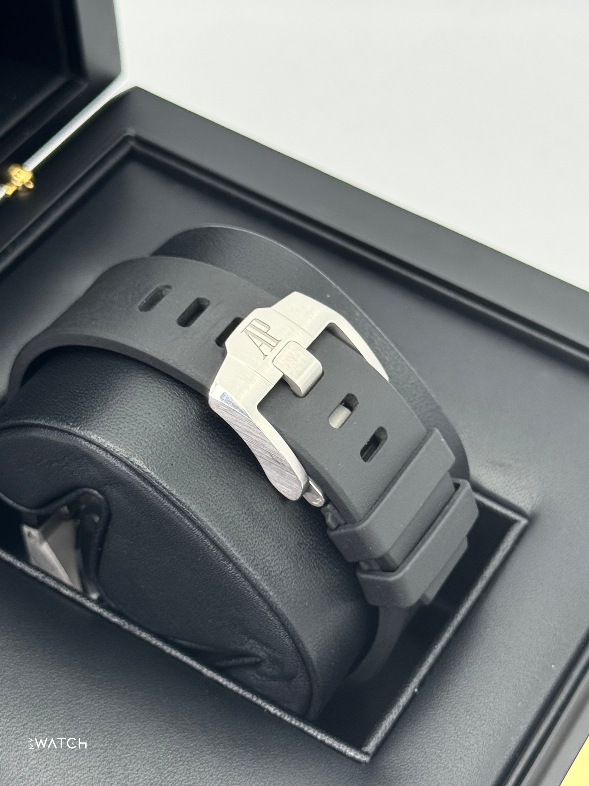 2021 Audemars Piguet Royal Oak Chronograph 43mm 26420SO Black Dial - MyWatchLLC