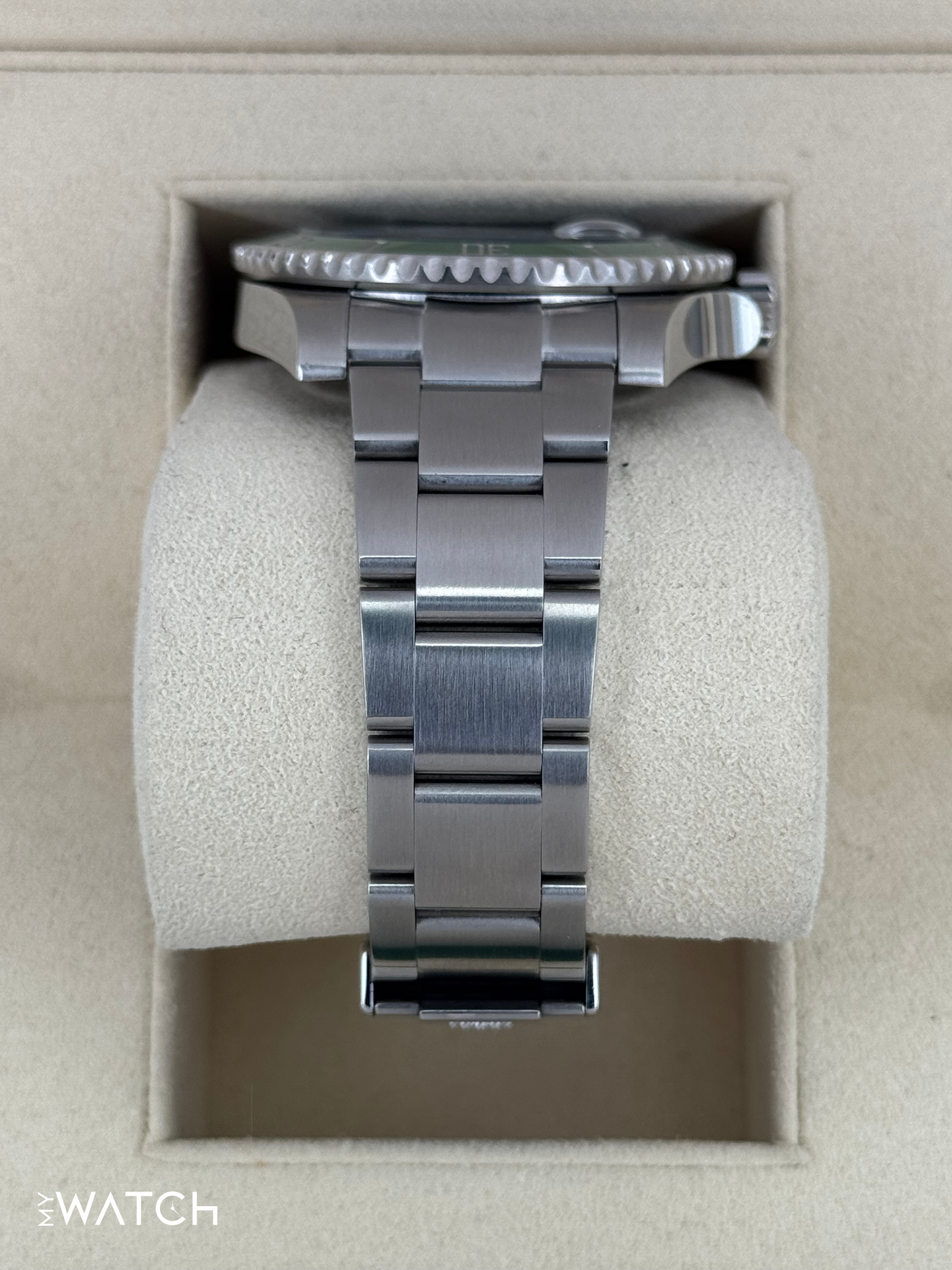 2020 Rolex Submariner “Hulkâ€?40mm 116610LV Green Dial - MyWatchLLC